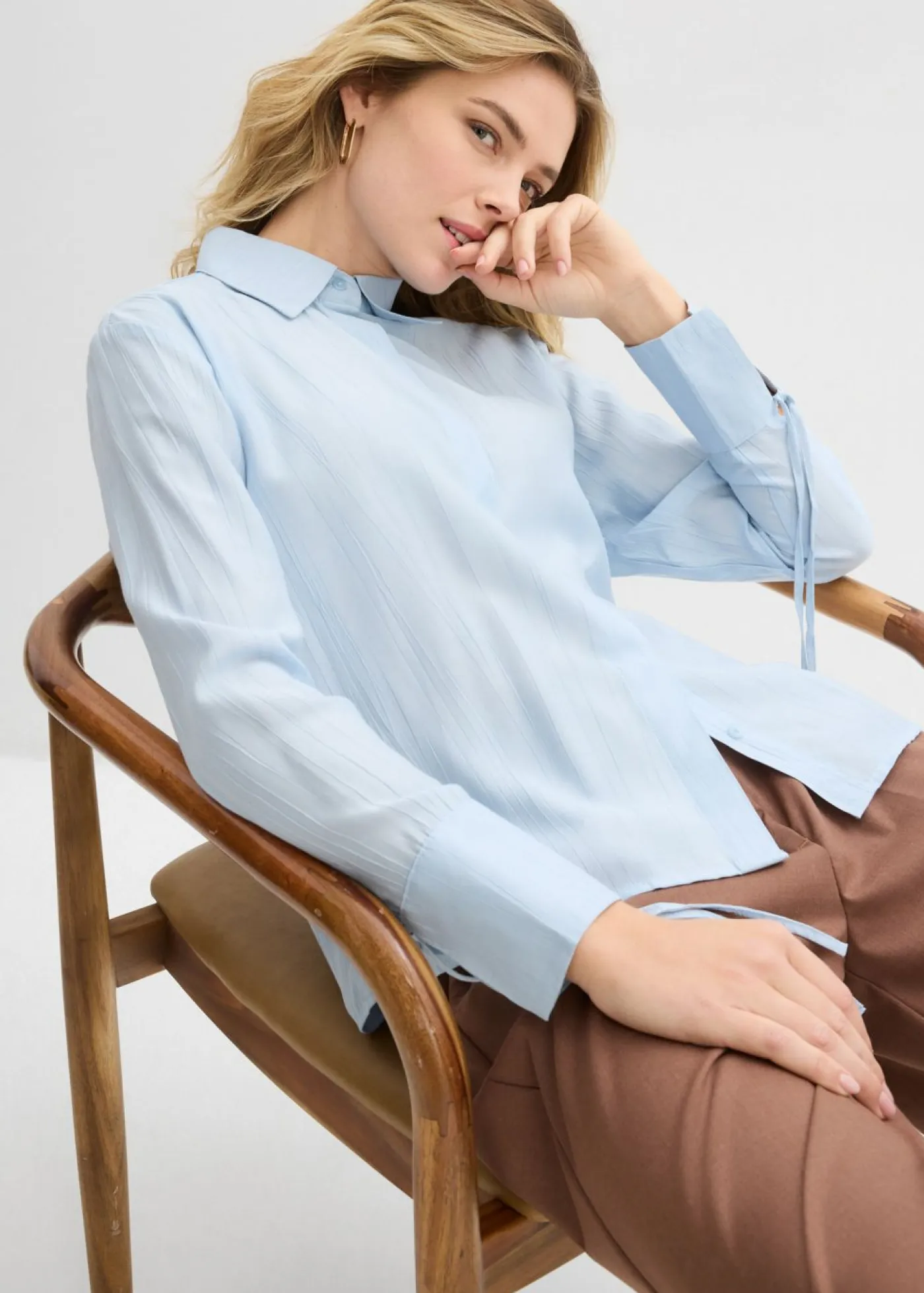 Online Blusa camisera de mezcla de viscosa fluida Mujer Camisas Y Blusas