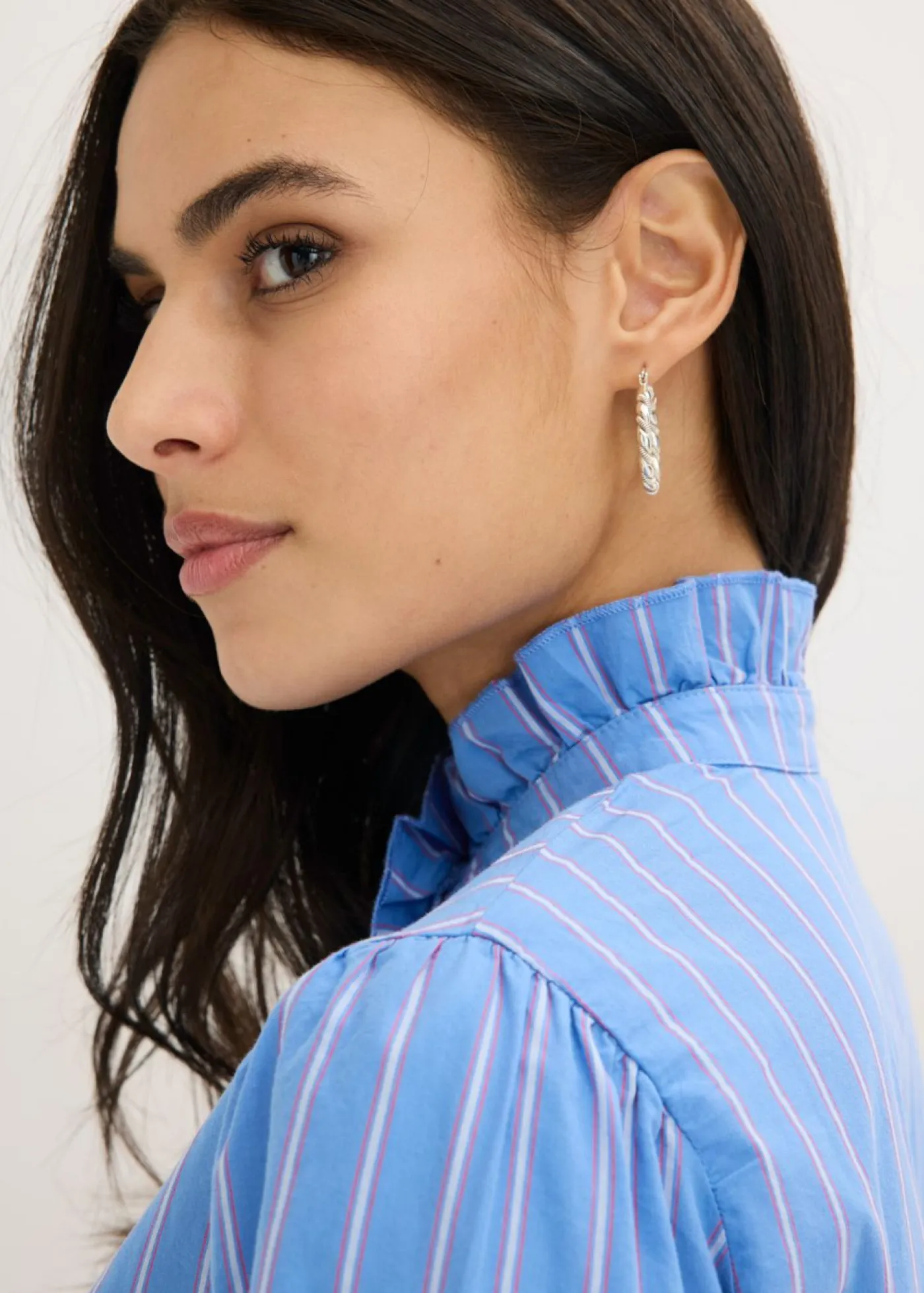 Blusa de popelín con volantes en el cuello Mujer Camisas Y Blusas
