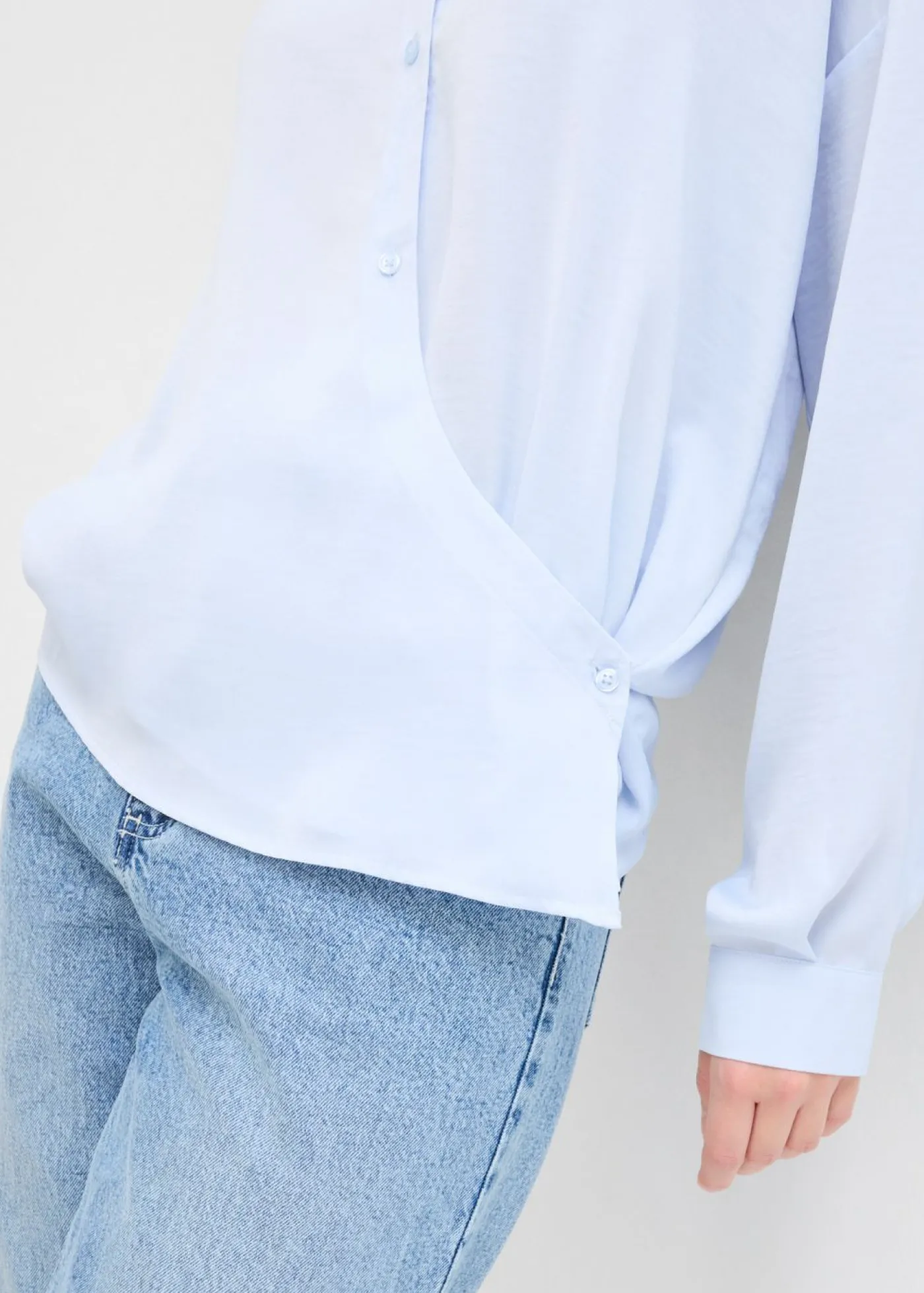 Sale Blusa de satén fluido Mujer Esenciales|Camisas Y Blusas