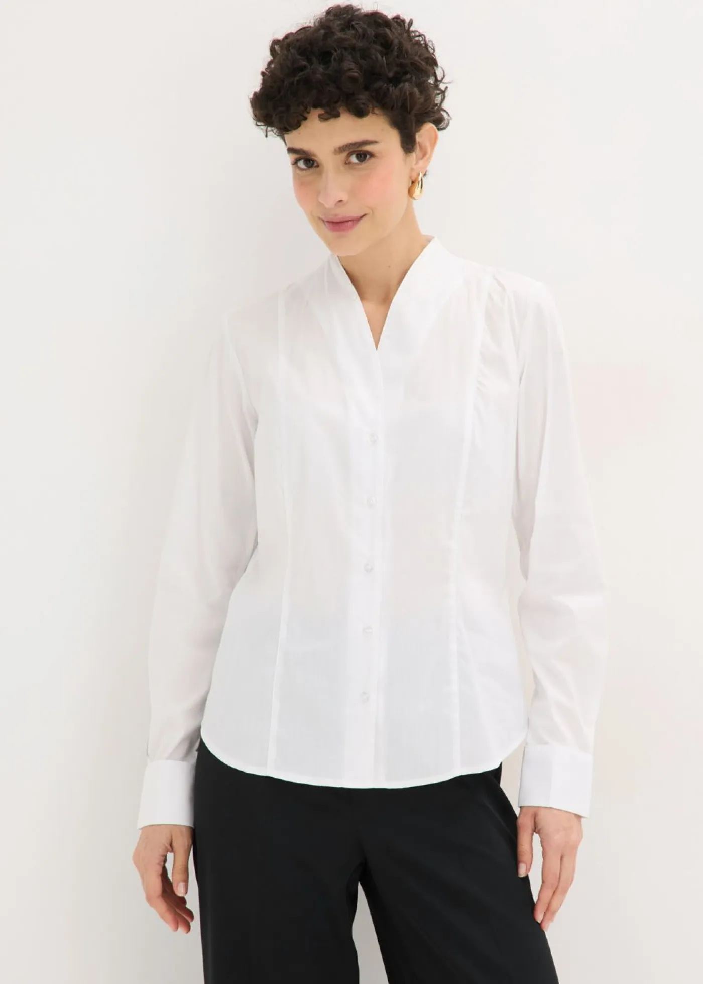 Sale Blusa elástica de popelín con cuello chimenea y ligera transparencia Mujer Camisas Y Blusas
