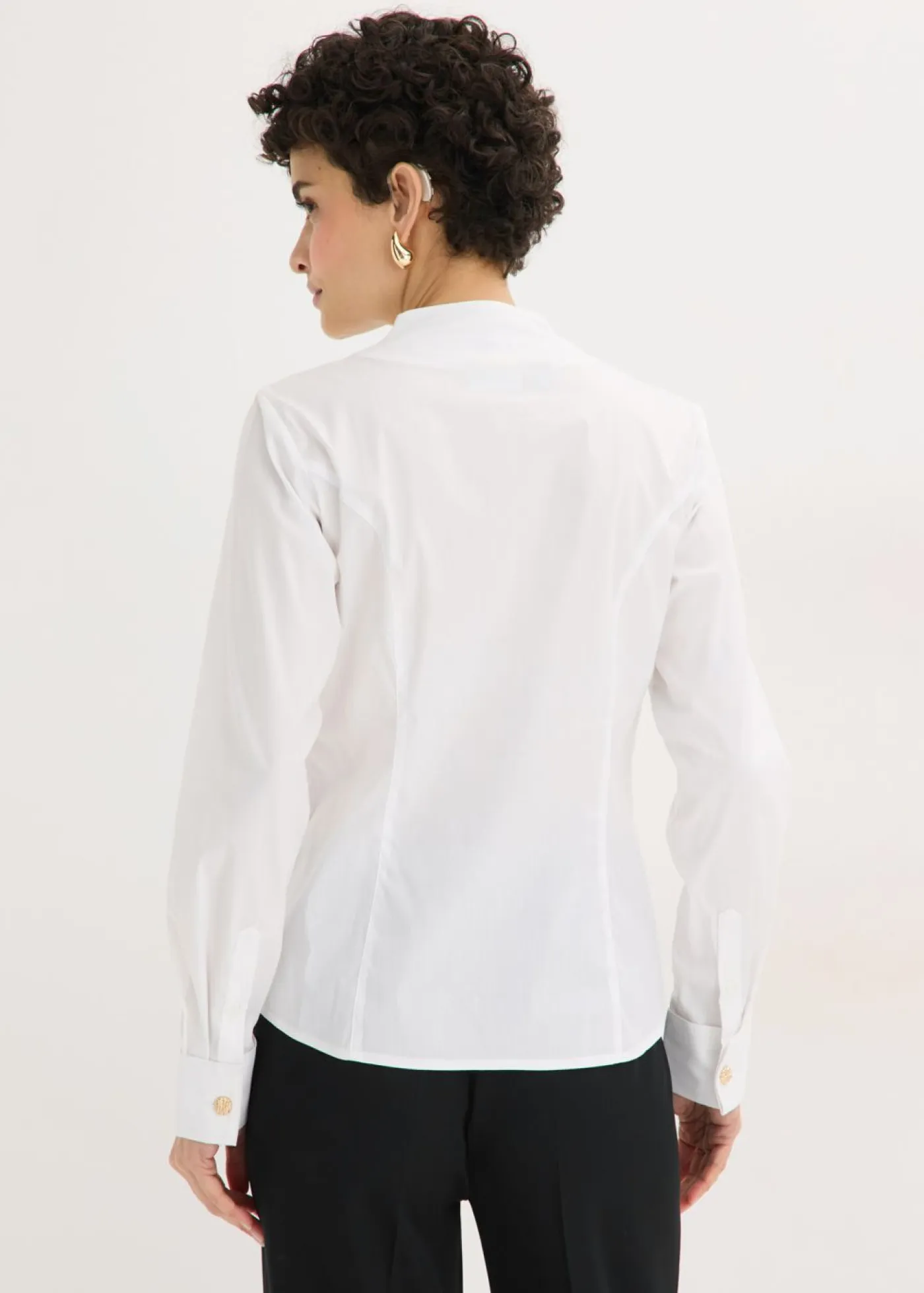 Sale Blusa elástica de popelín con cuello chimenea y ligera transparencia Mujer Camisas Y Blusas