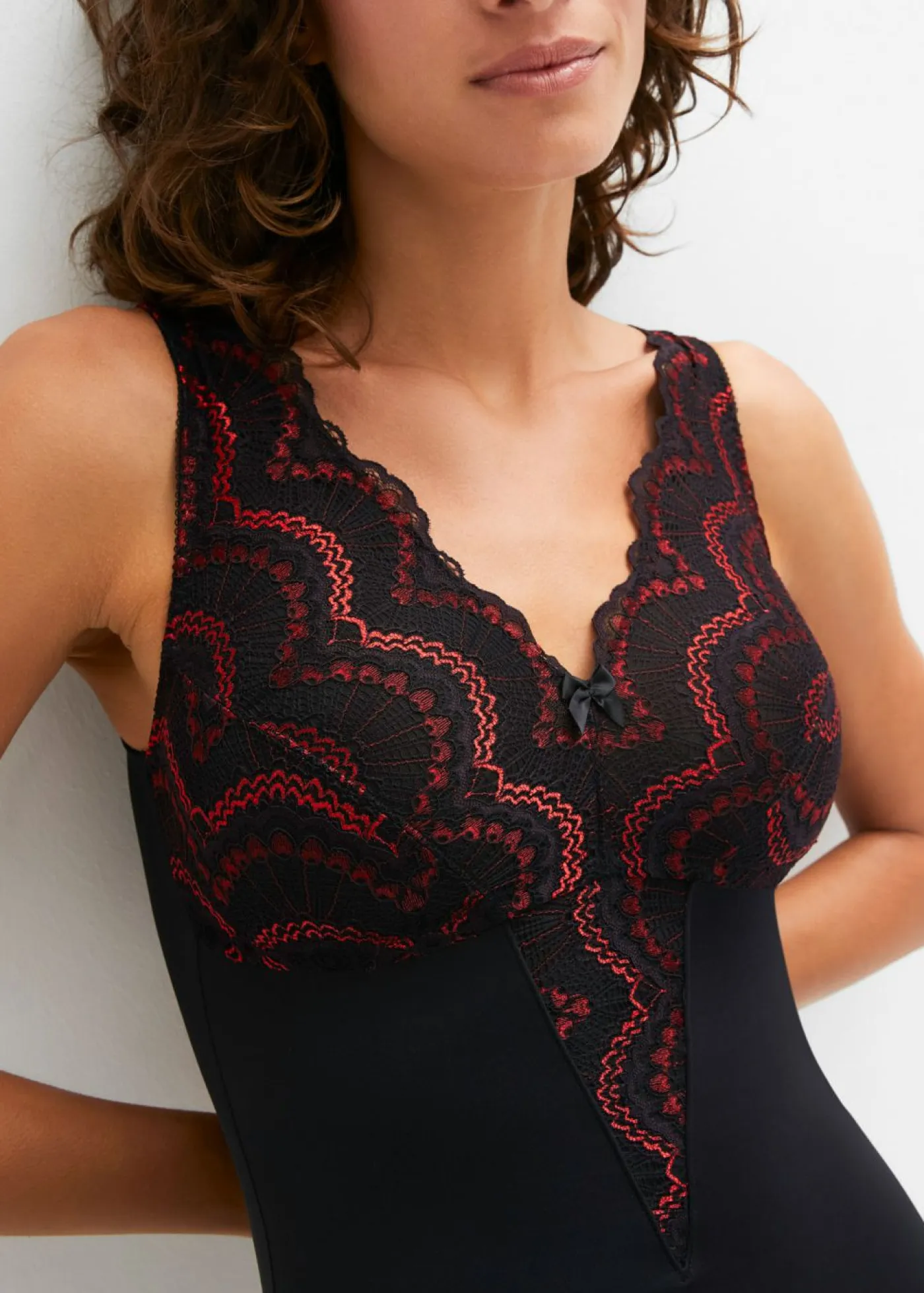 Outlet Body decorado con efecto moldeador medio Mujer Bodies|Ropa Interior Moldeadora