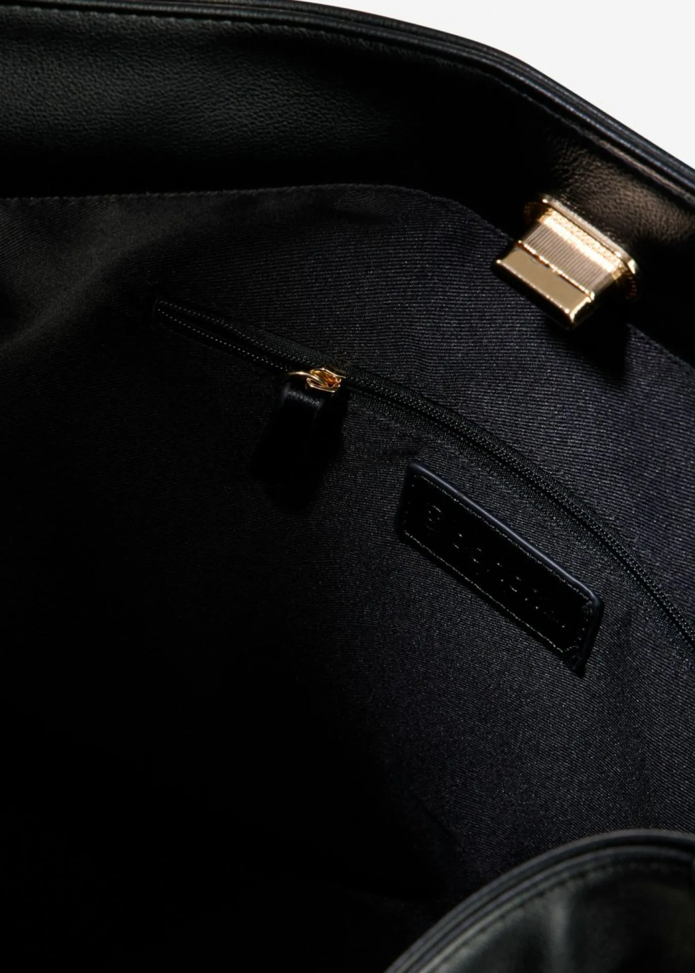Discount Bolso bandolera con detalle de correa Mujer Complementos Temáticos·Accesorios Veganos|Bolsos
