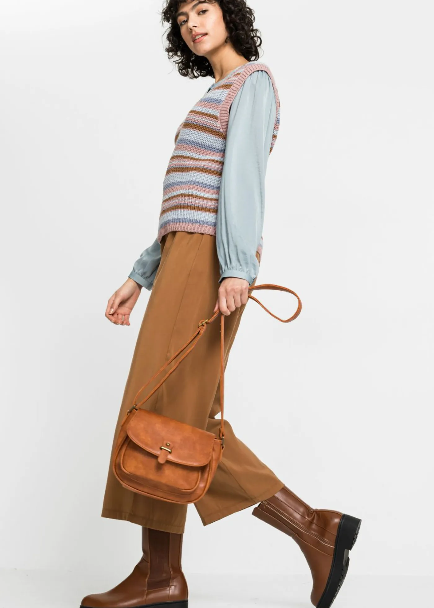 Hot Bolso bandolera pequeño con detalle de hebilla Mujer Complementos Temáticos·Accesorios Veganos|Bolsos