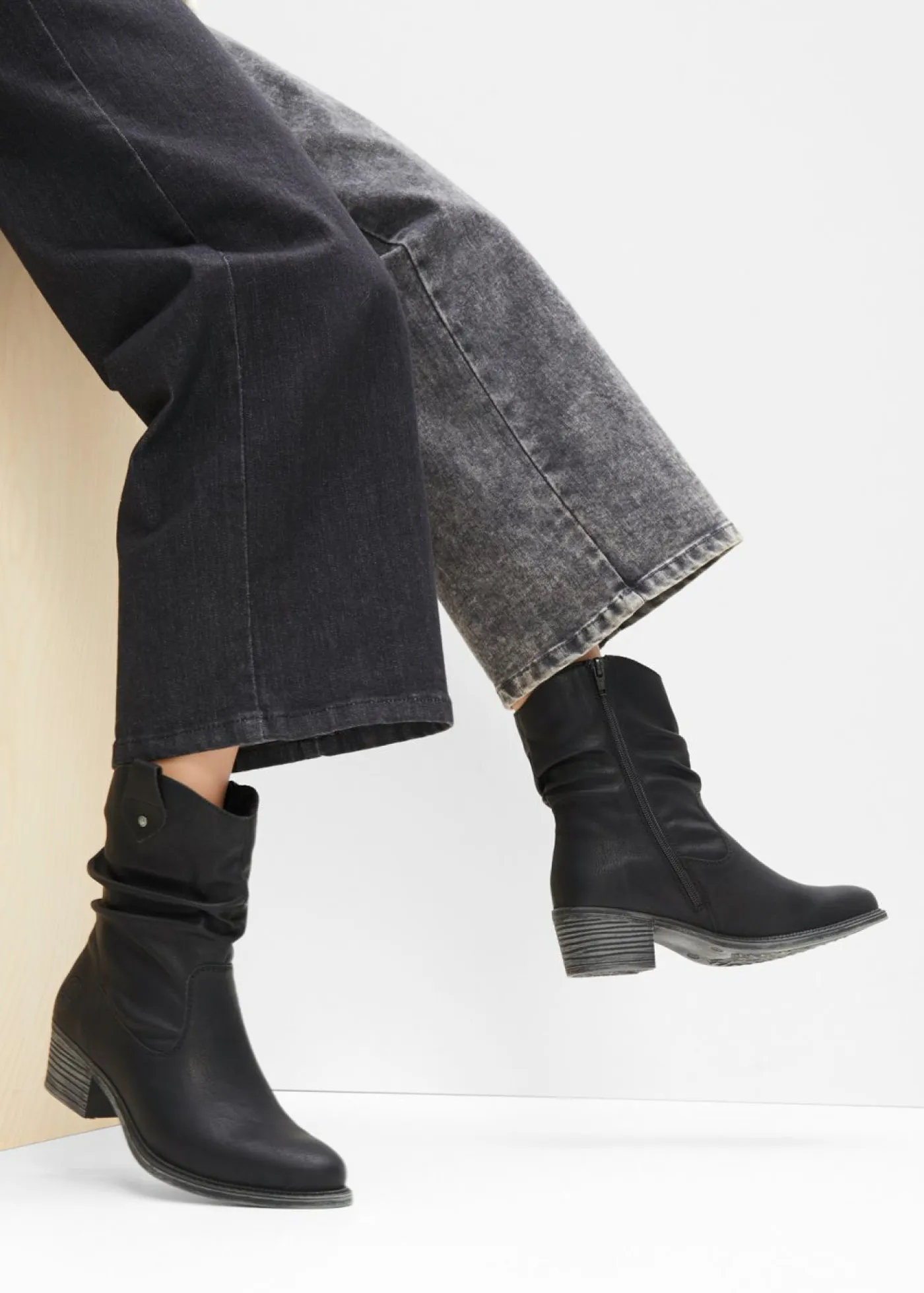 Outlet Botas cowboy cómodas y forradas de Rieker Mujer Zapatos De Marca·Rieker|Botas De Pelo