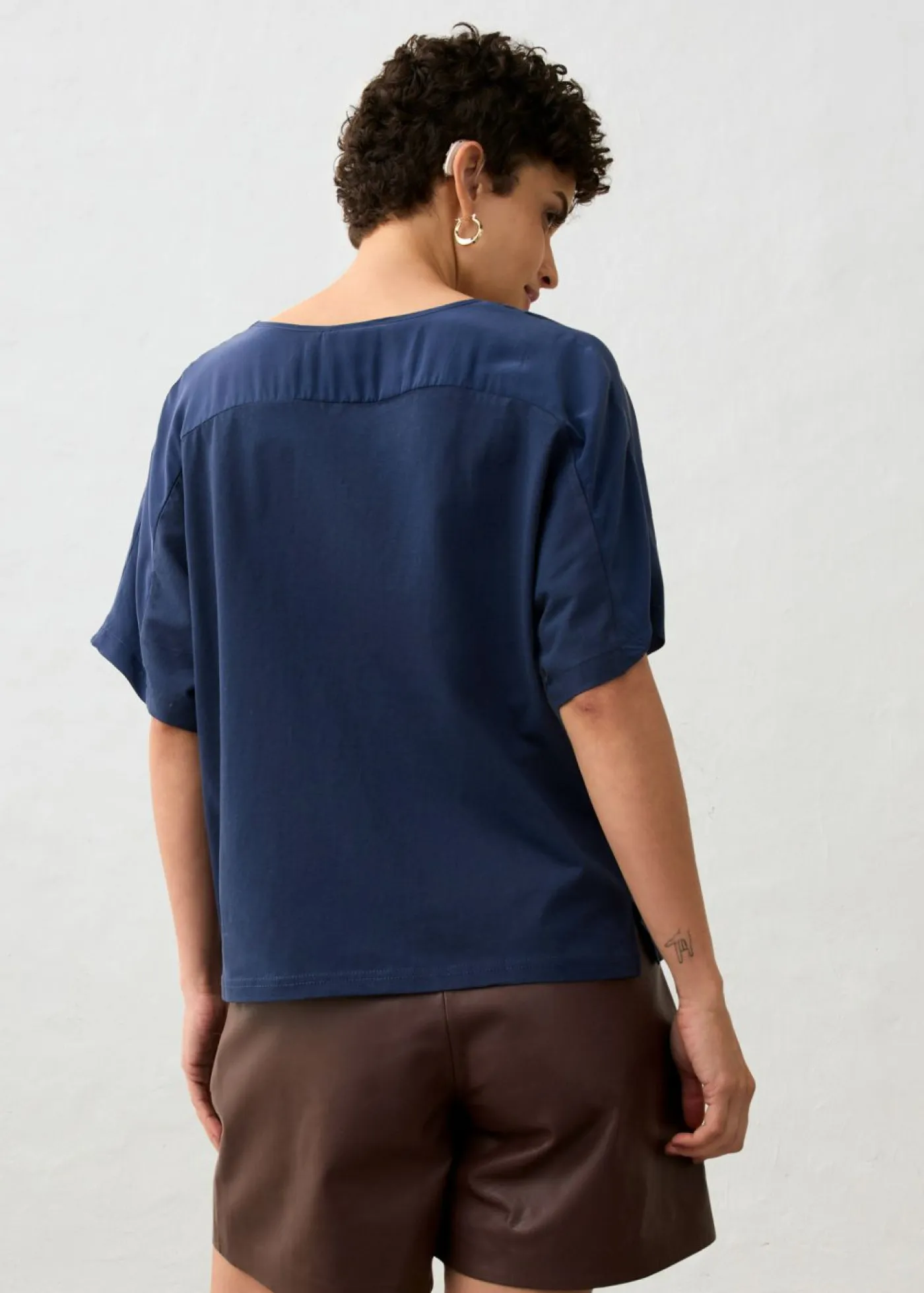 New Camiseta con contenido de seda e inserto de tejido Mujer Premium|Camisetas