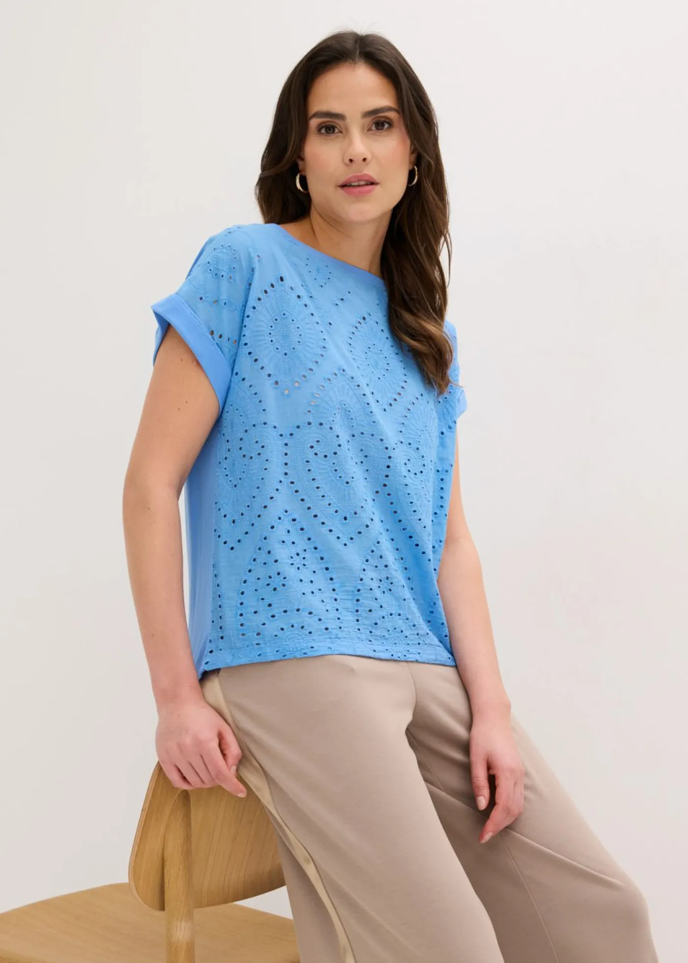 New Camiseta con encaje calado Mujer Camisetas|Novedades