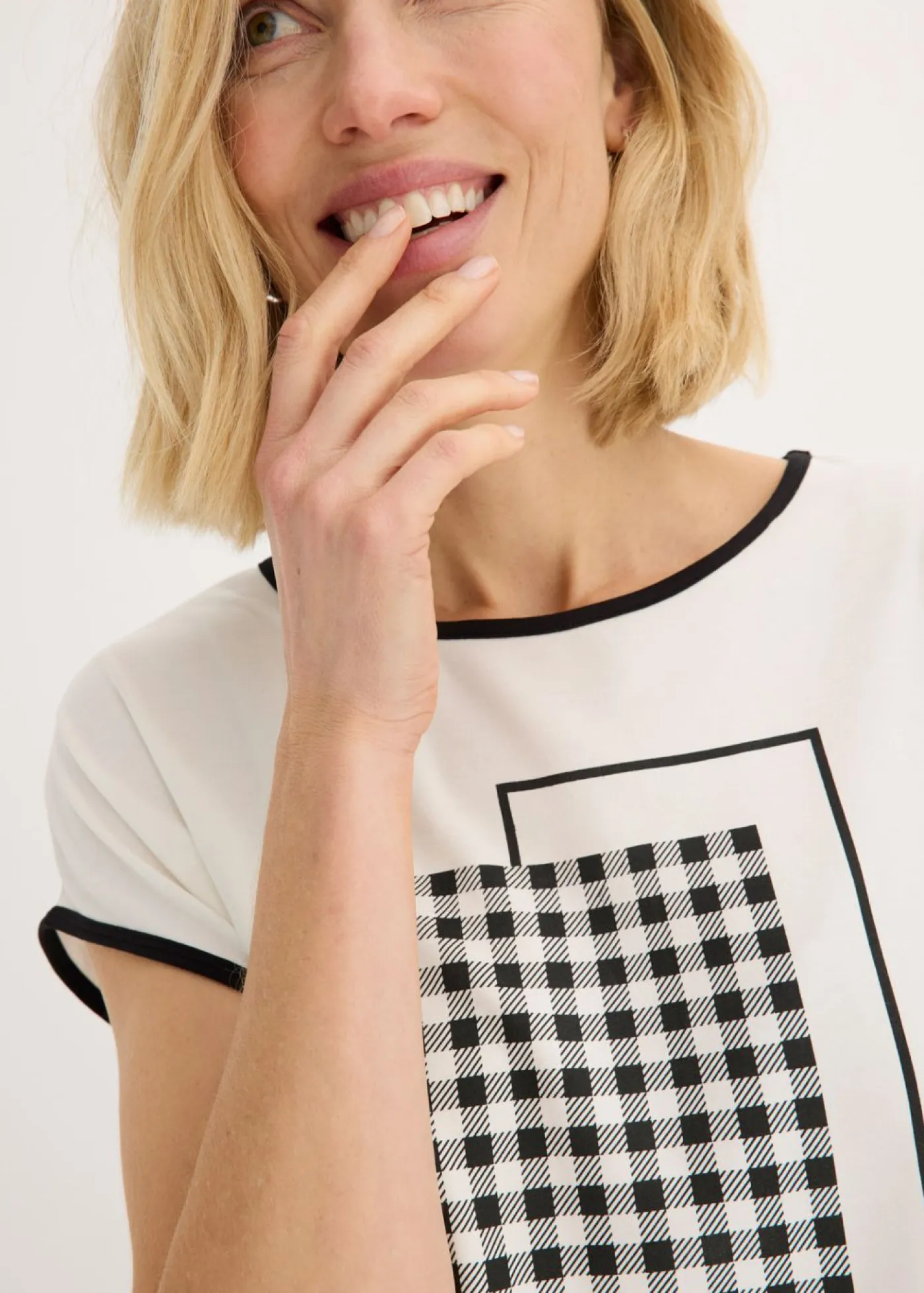 Hot Camiseta con estampado colocado y ribete en contraste Mujer Camisetas