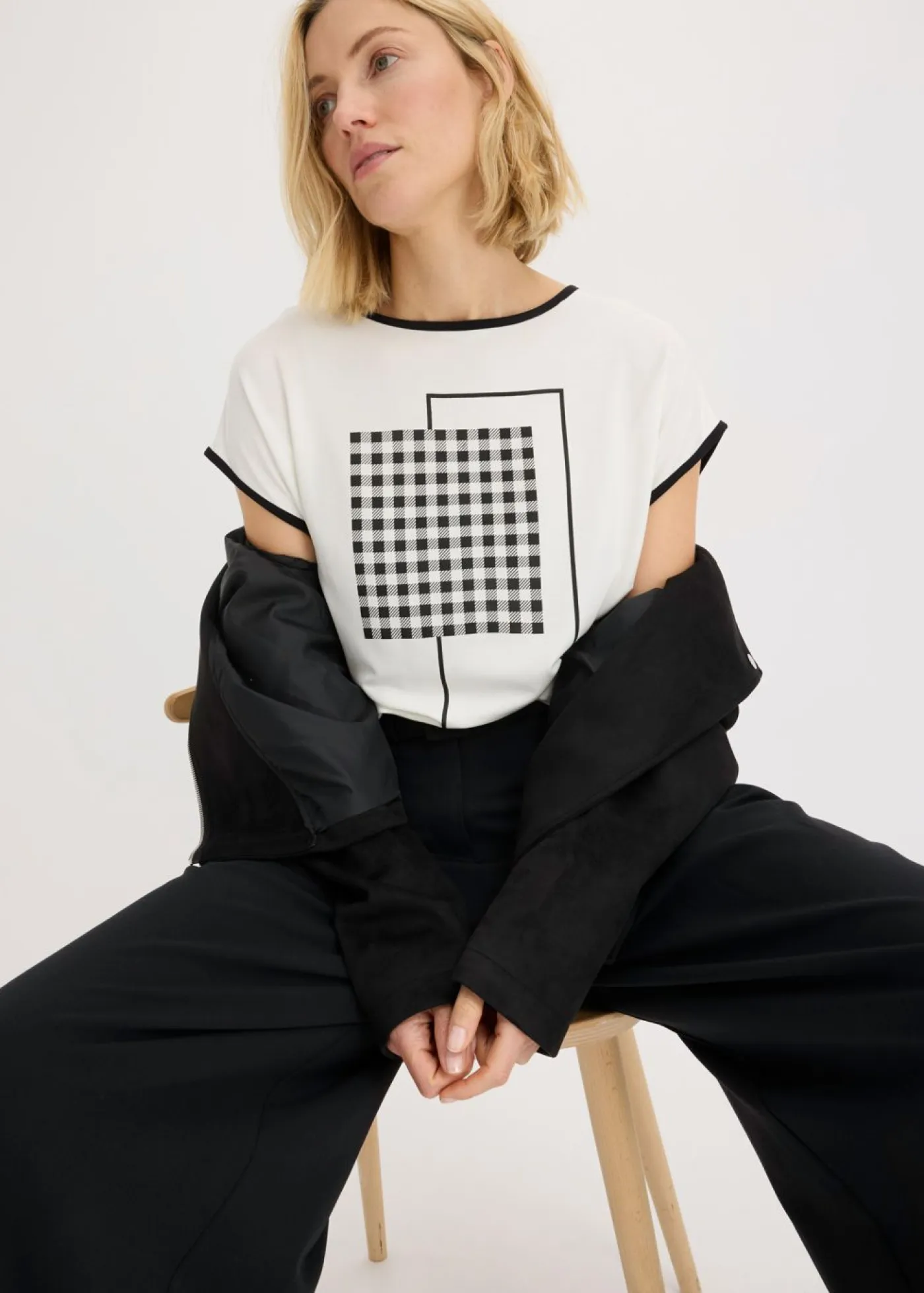 Hot Camiseta con estampado colocado y ribete en contraste Mujer Camisetas