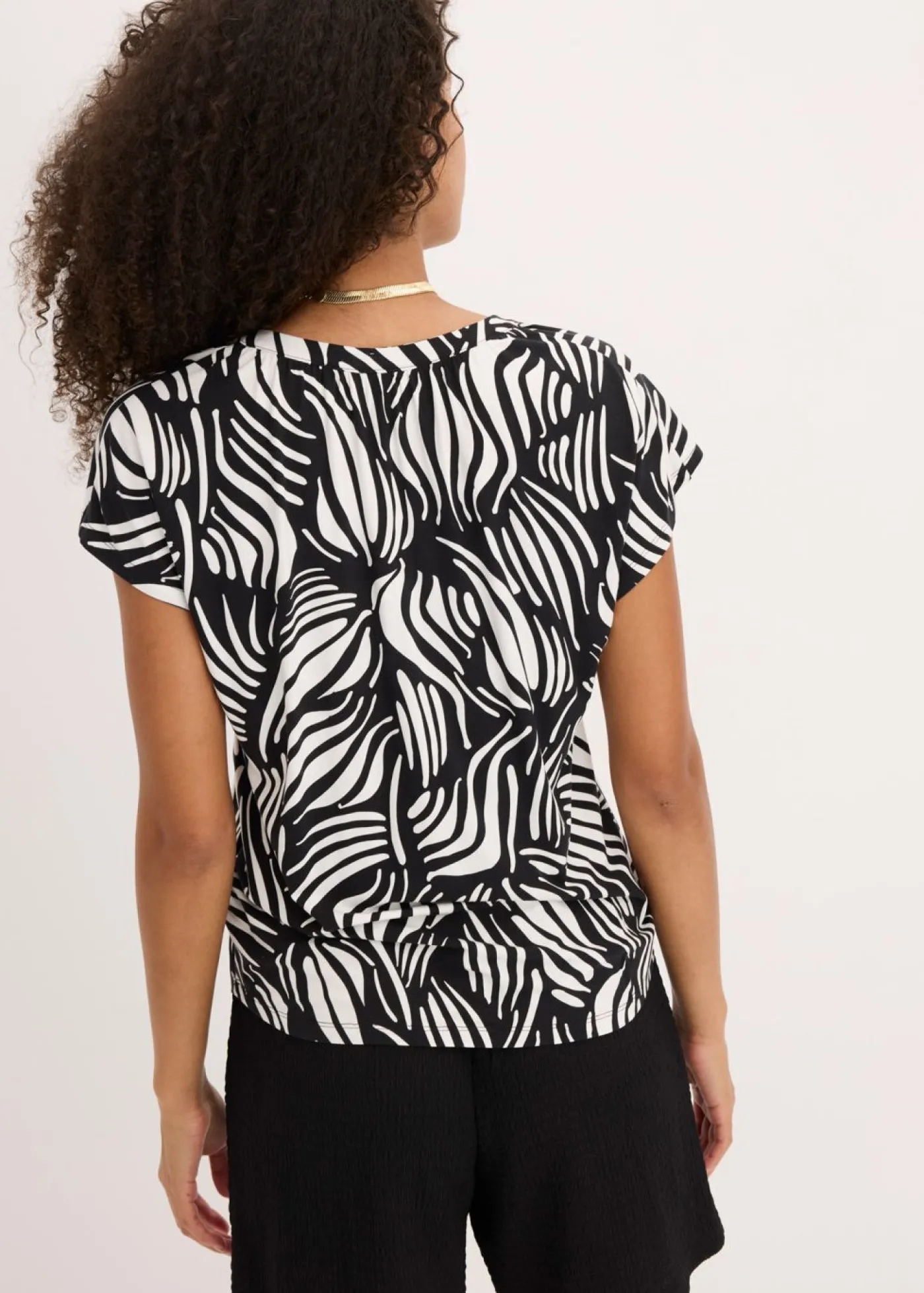 Hot Camiseta de mezcla de viscosa suave con cuello henley Mujer Camisetas