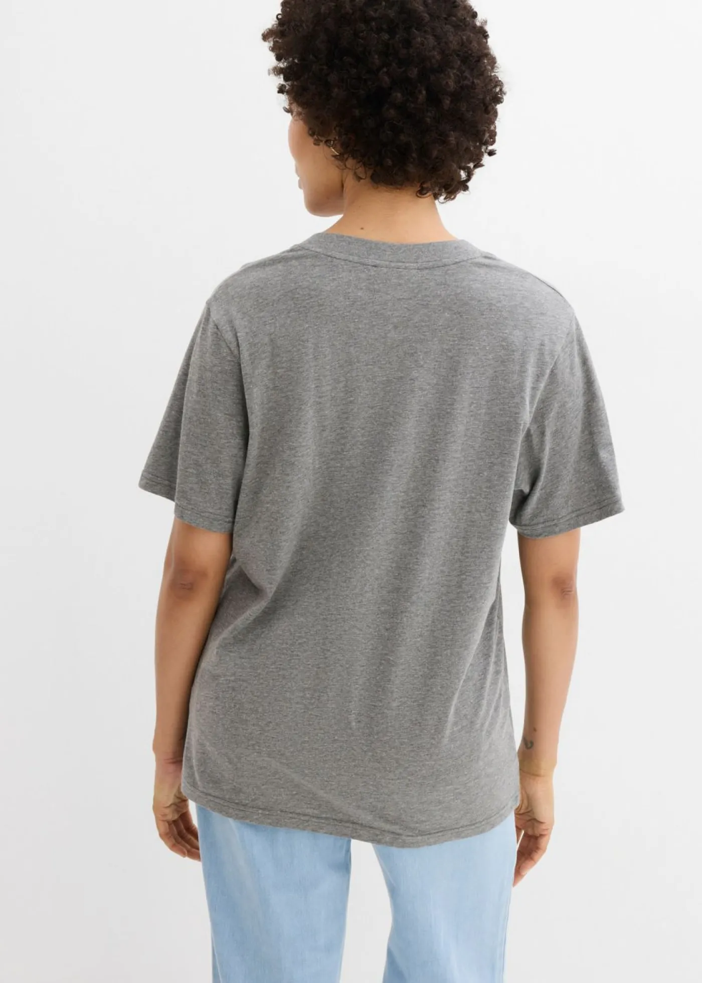 Camiseta larga ancha con cuello en V, manga corta (5 unidades) Mujer Básicos|Camisetas