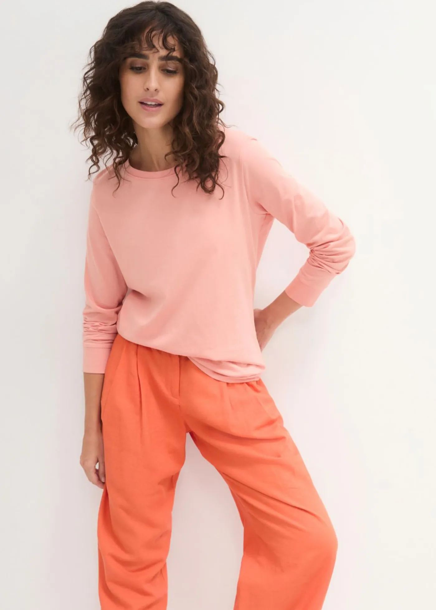 Camiseta larga con cuello redondo, manga larga (5 unidades) Mujer Básicos|Camisetas