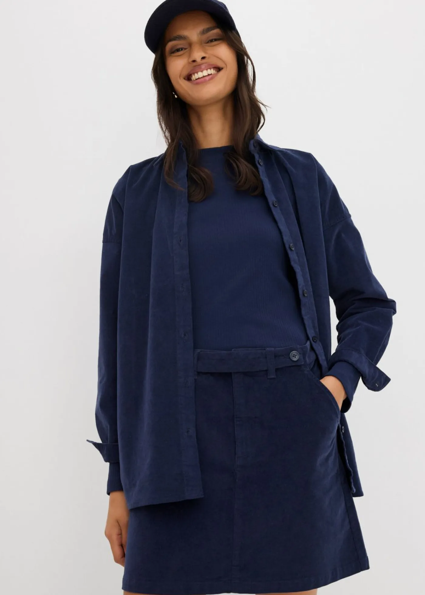 New Falda corta de pana Mujer Faldas