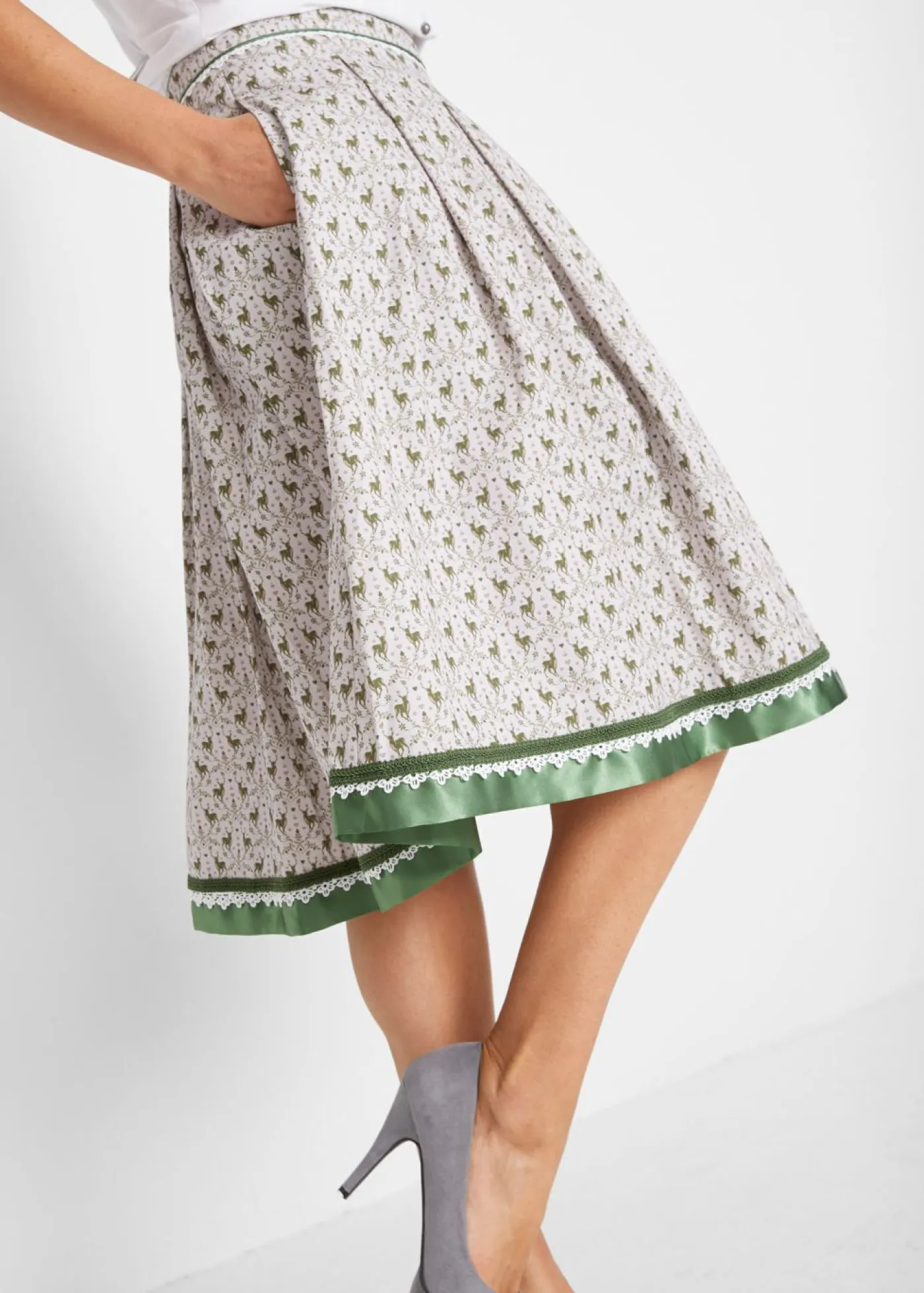 Falda tradicional hasta la rodilla Mujer Faldas