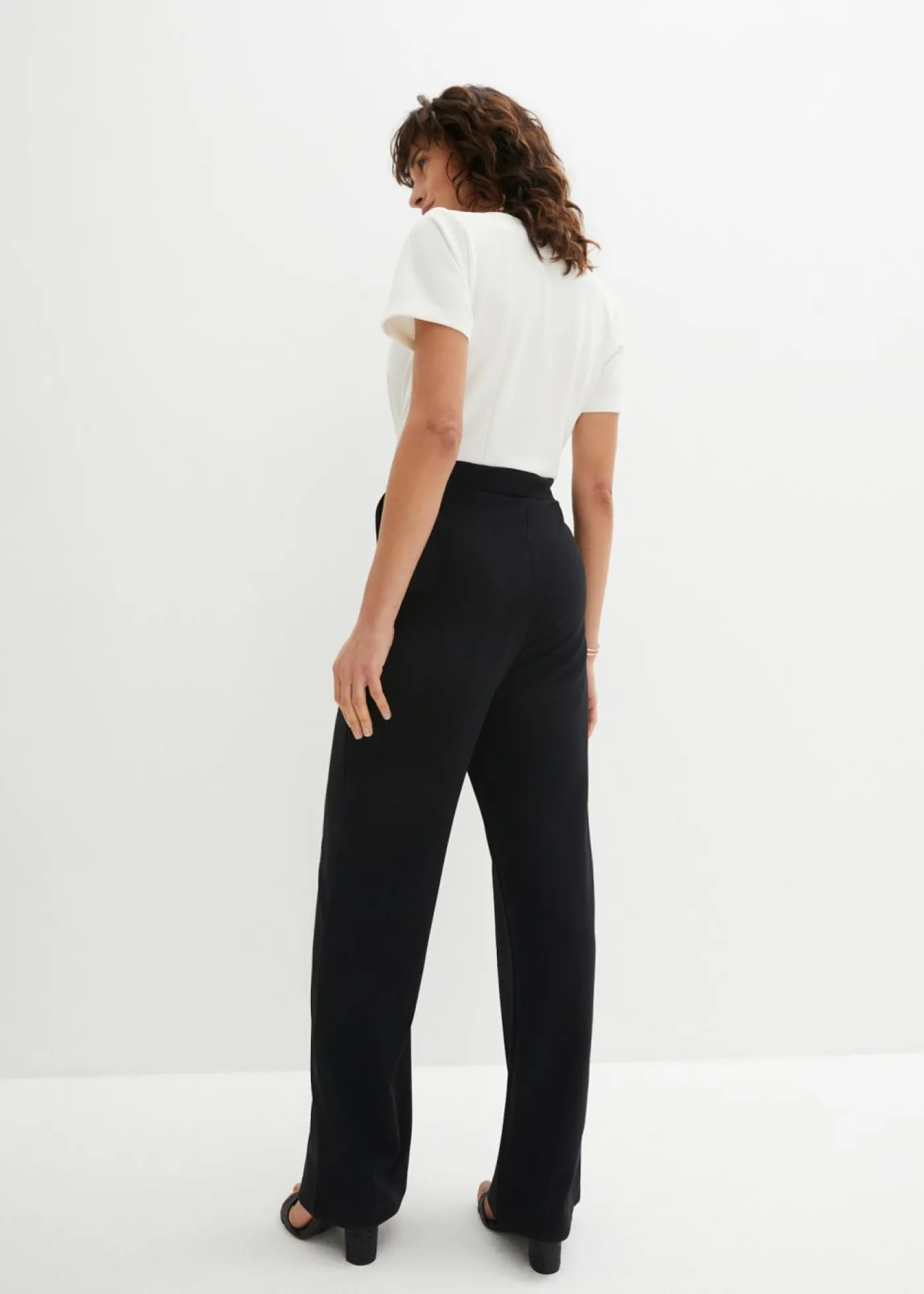Online Mono Mujer Monos