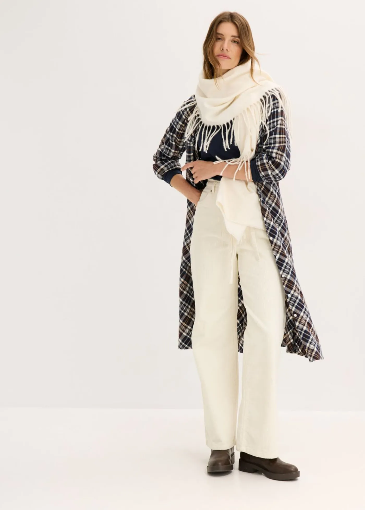 Pantalón ancho de pana con cinturón Mujer Pantalones