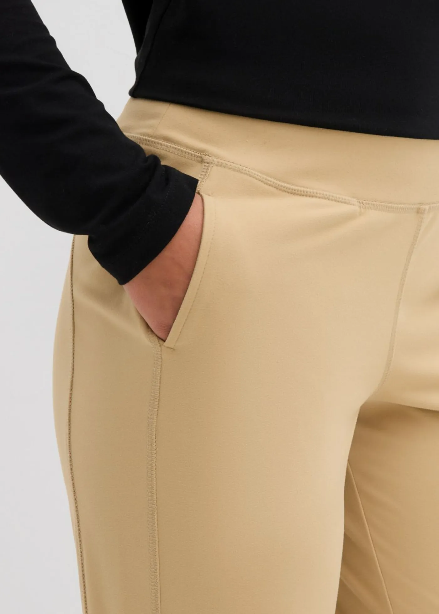 Pantalón capri de material suave Mujer Pantalones