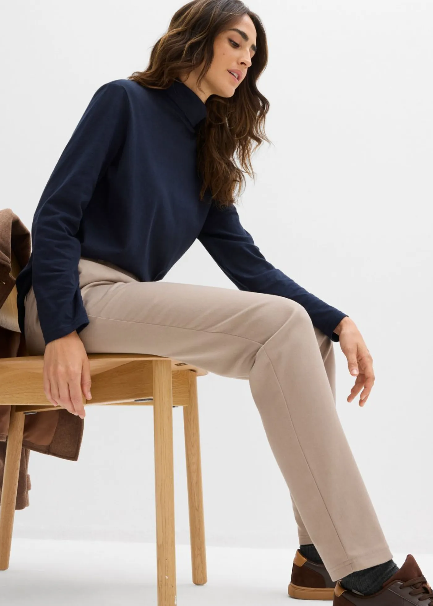 Sale Pantalón chino de mezcla de viscosa Mujer Pantalones