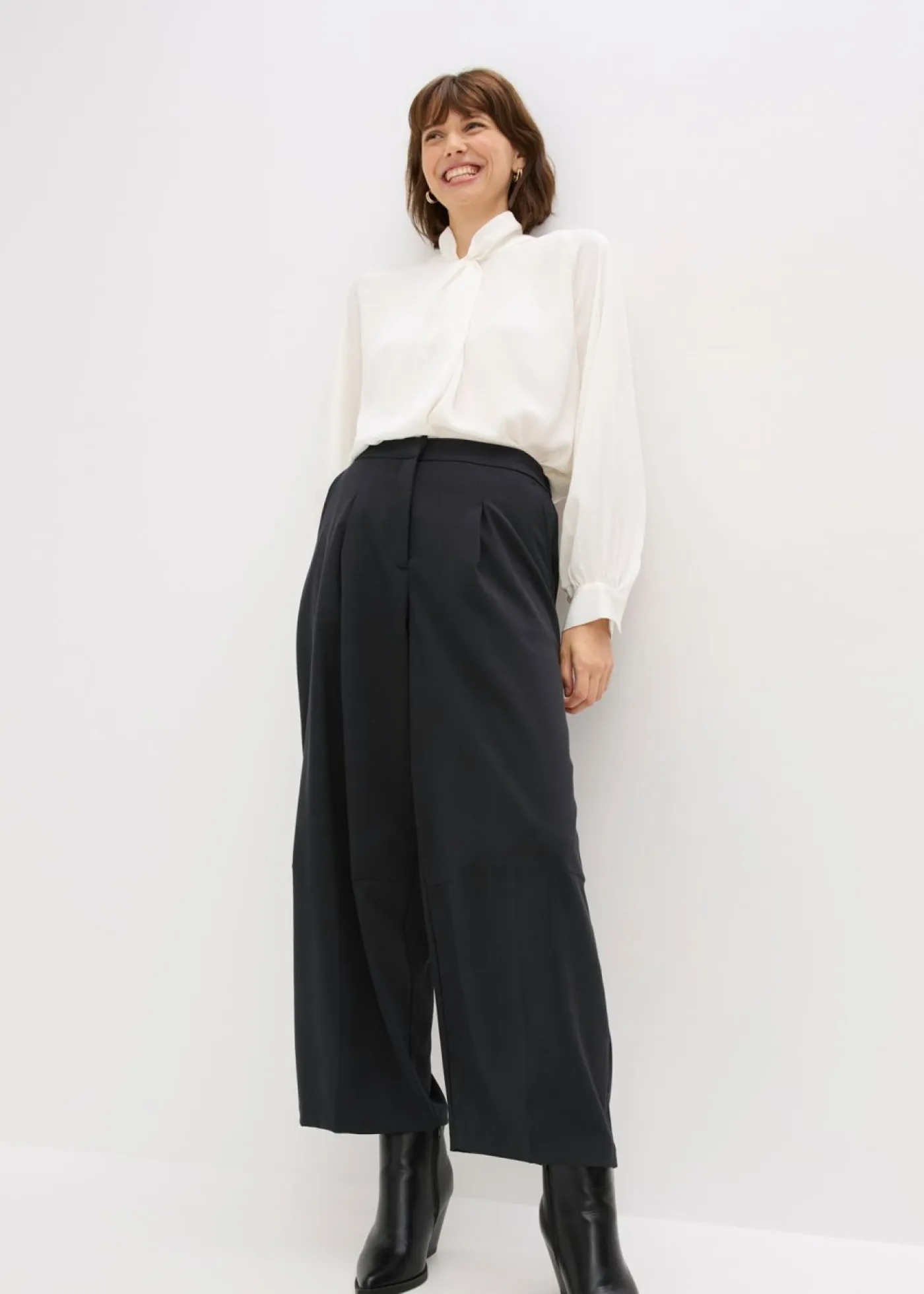 Hot Pantalón de mezcla de viscosa con diseño barrel Mujer Esenciales|Pantalones