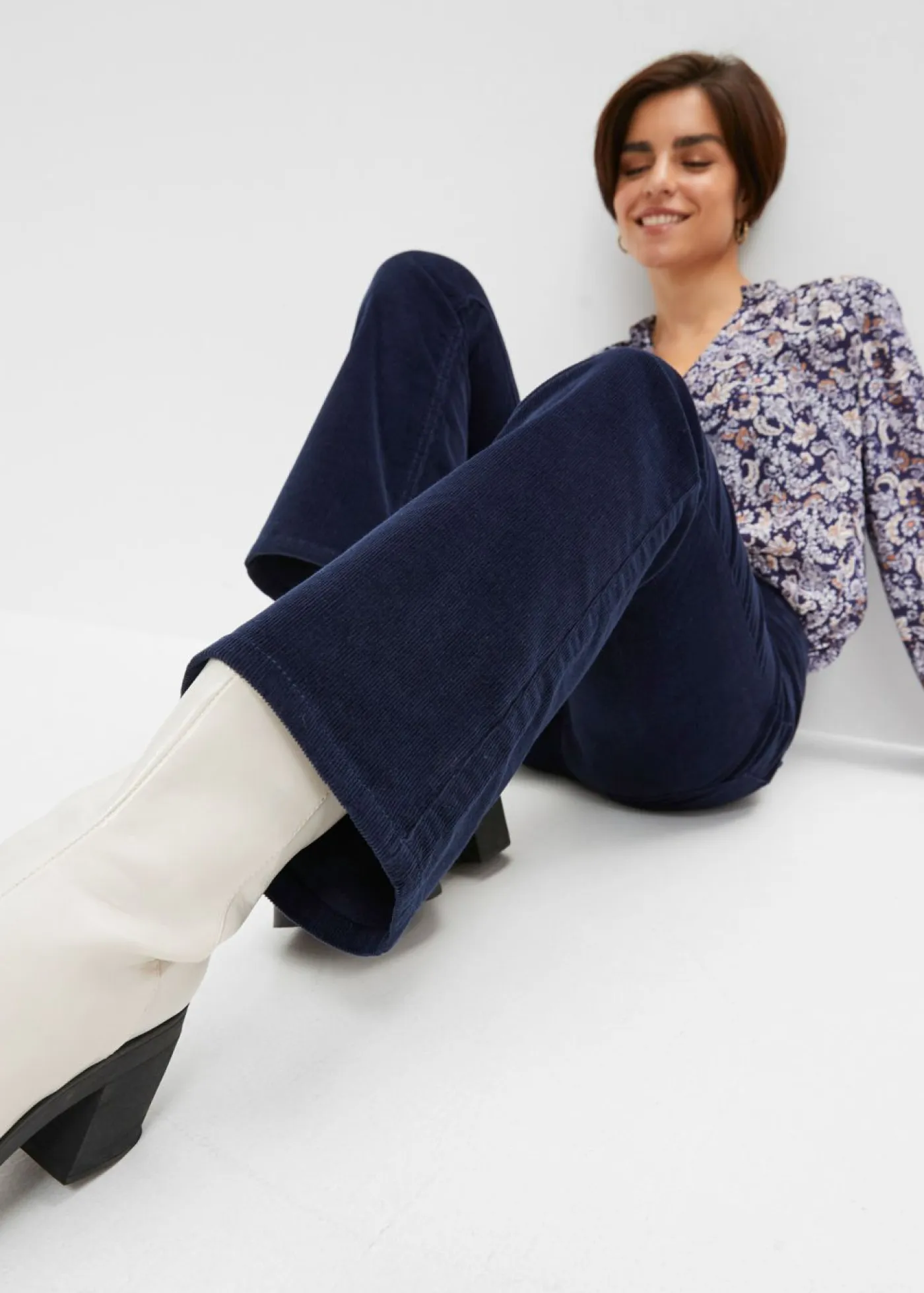 Sale Pantalón de pana elástico de corte recto Mujer Pantalones