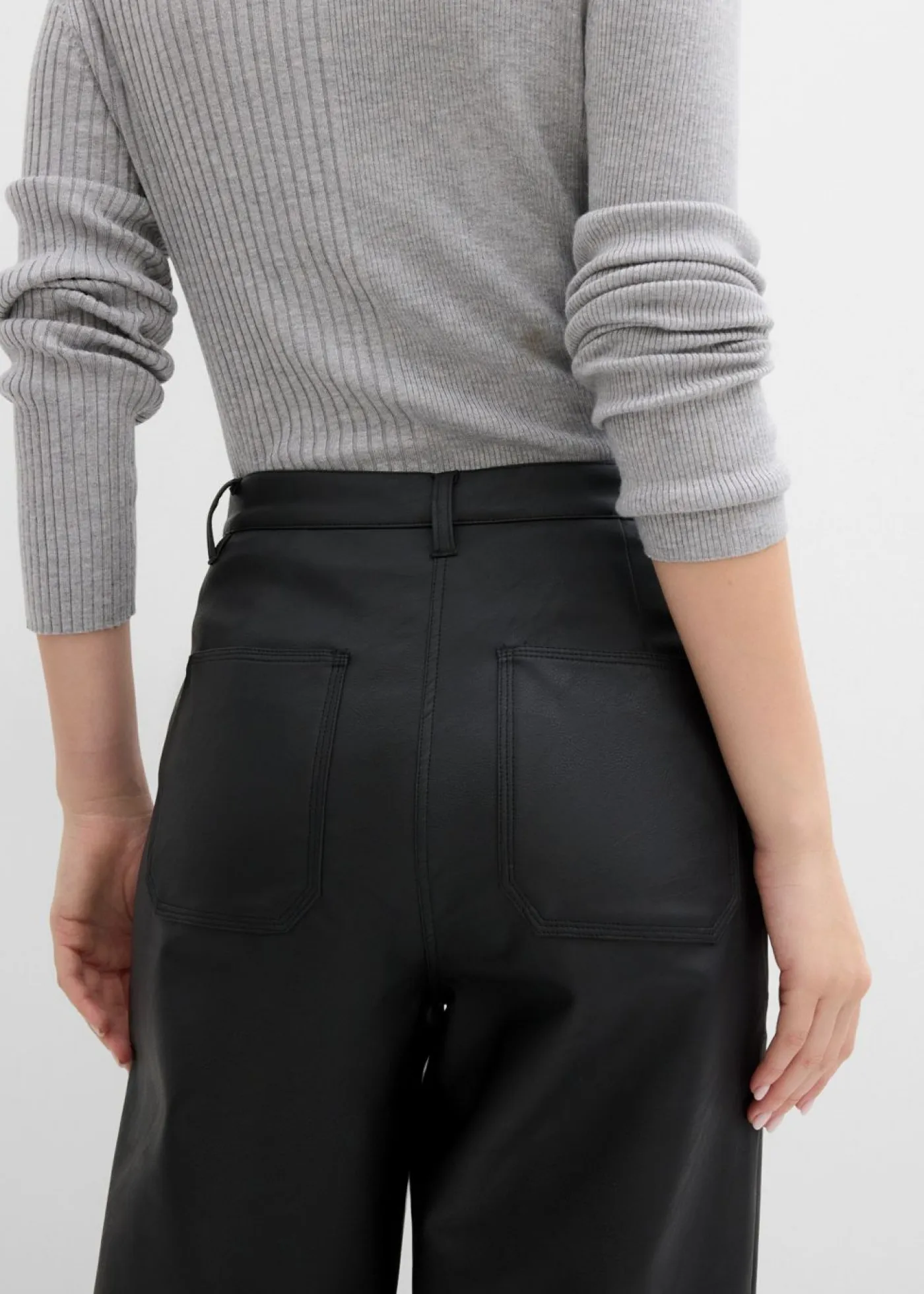 Online Pantalón de piel sintética Mujer Esenciales|Pantalones