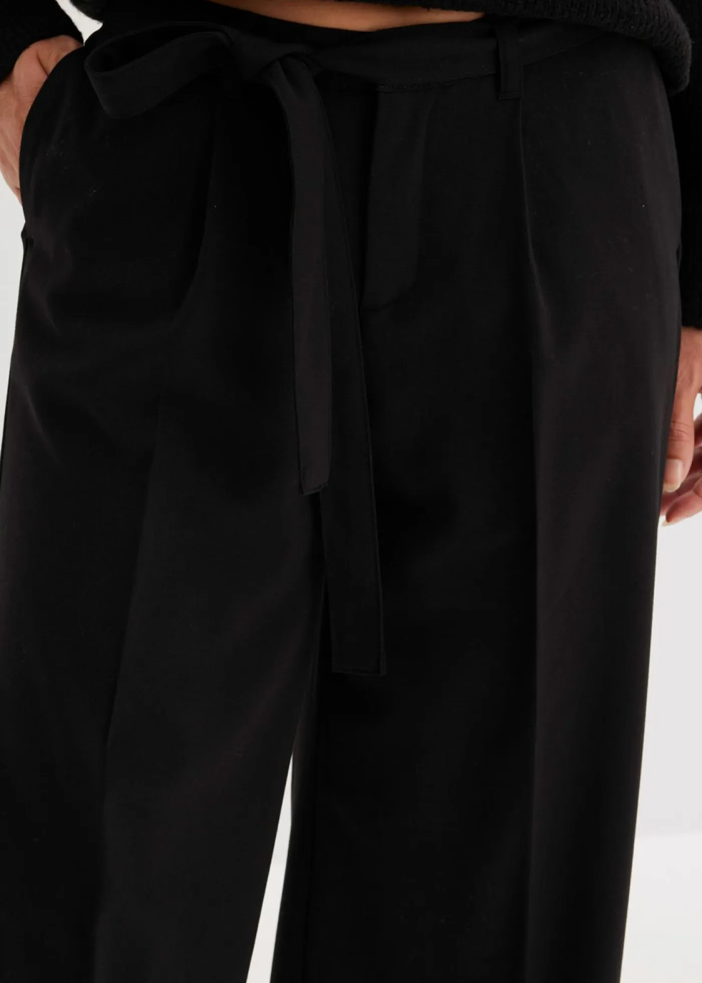 Sale Pantalón de pinzas de mezcla de viscosa Mujer Pantalones