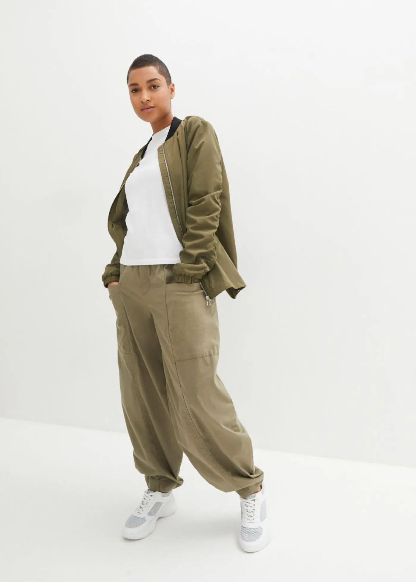 Best Pantalón de sarga ligero, ajuste bombacho Mujer Pantalones