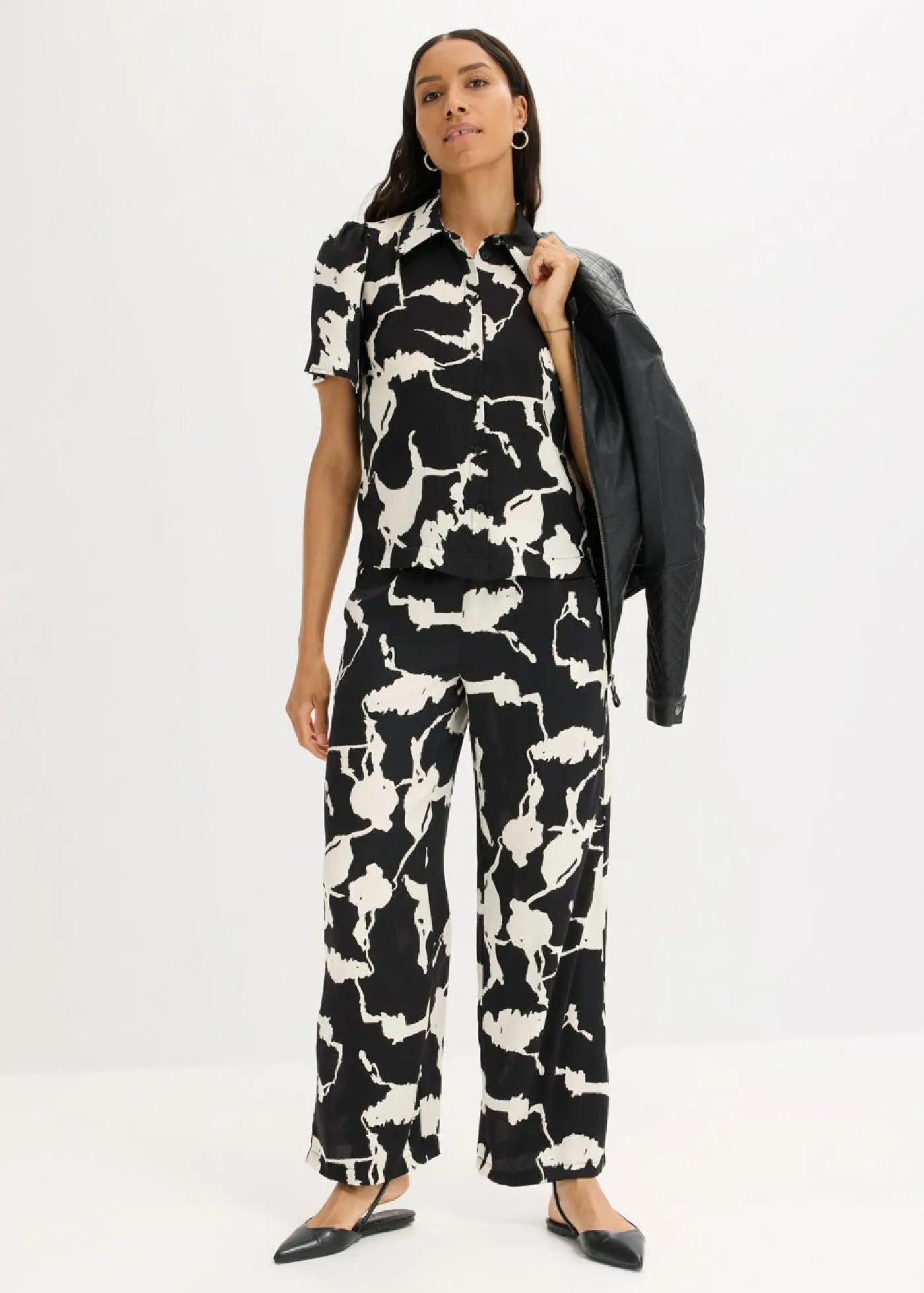 Pantalón palazzo de satén fluido Mujer Pantalones