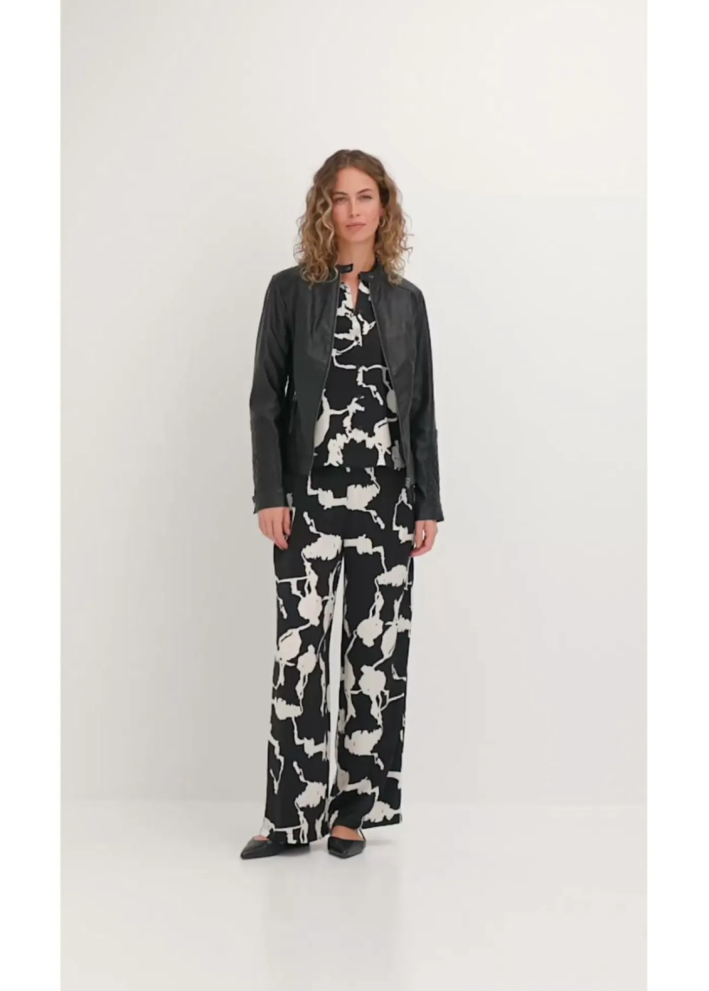 Pantalón palazzo de satén fluido Mujer Pantalones