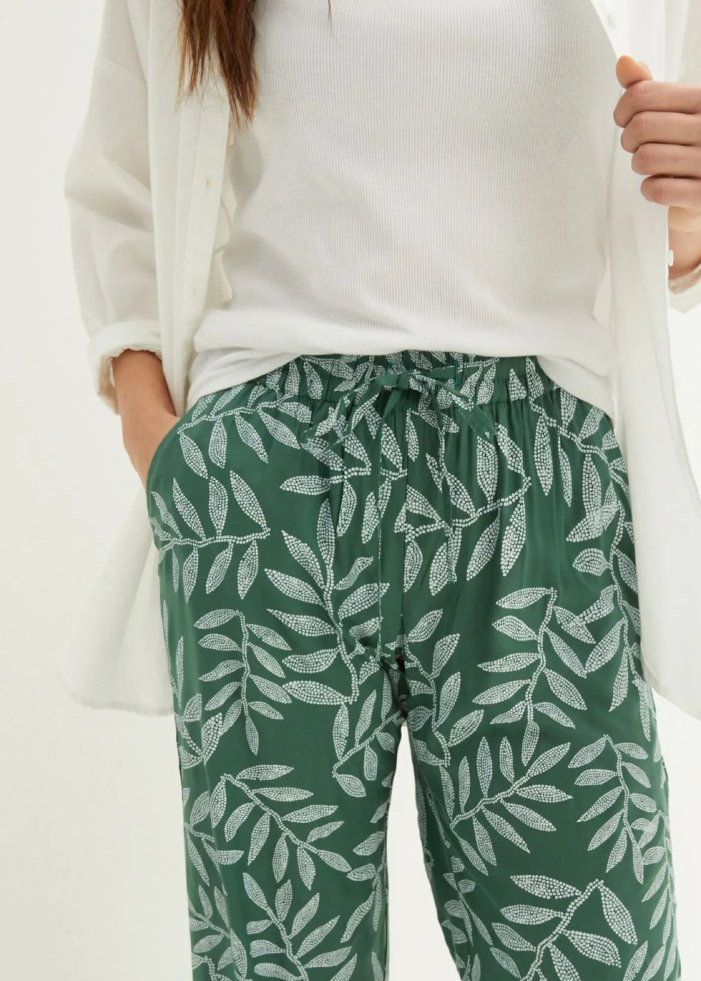 Pantalón tipo palazzo de viscosa sostenible con estampado Mujer Pantalones