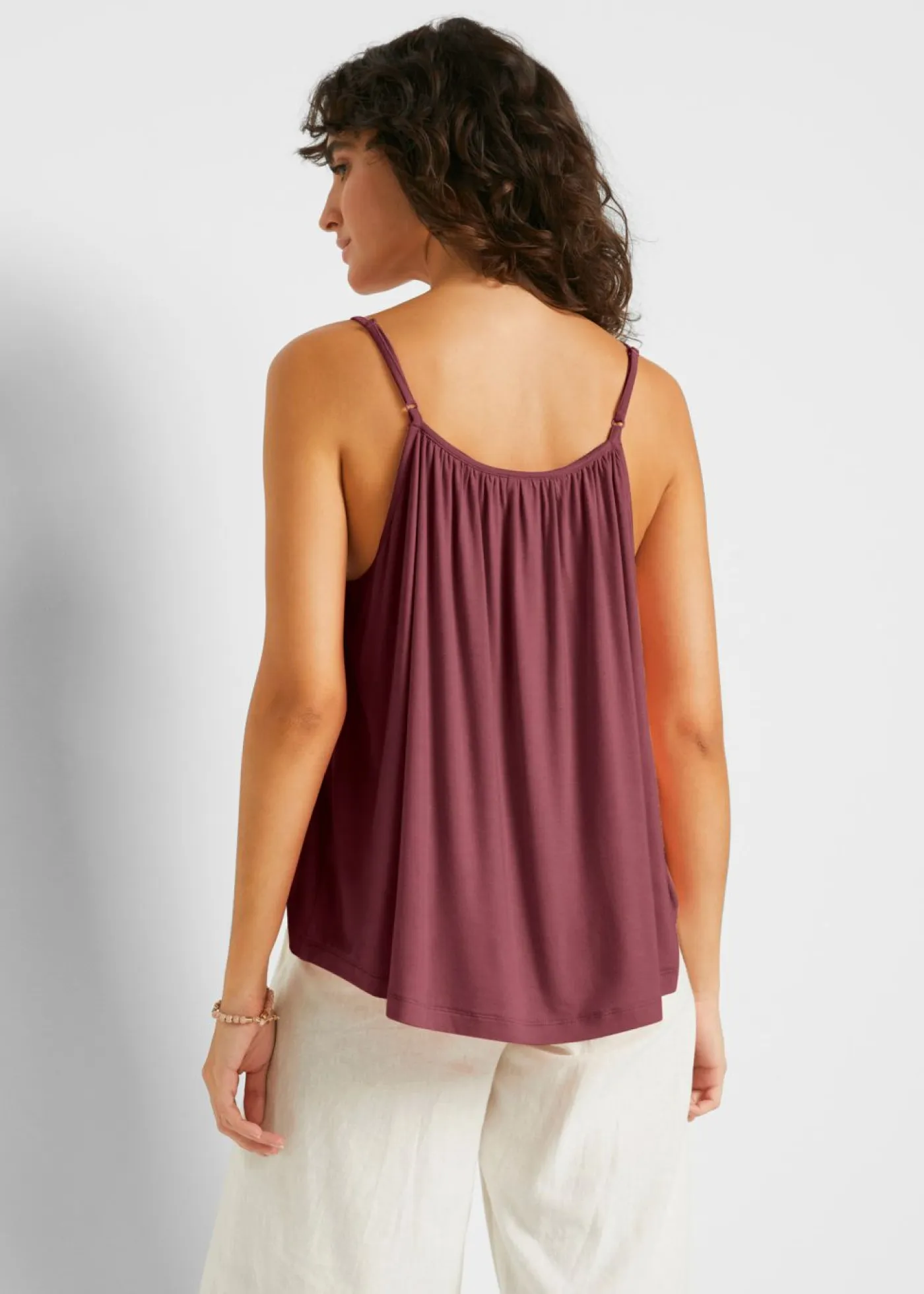 Top de viscosa fluida con tirantes finos Mujer Camisetas|Novedades