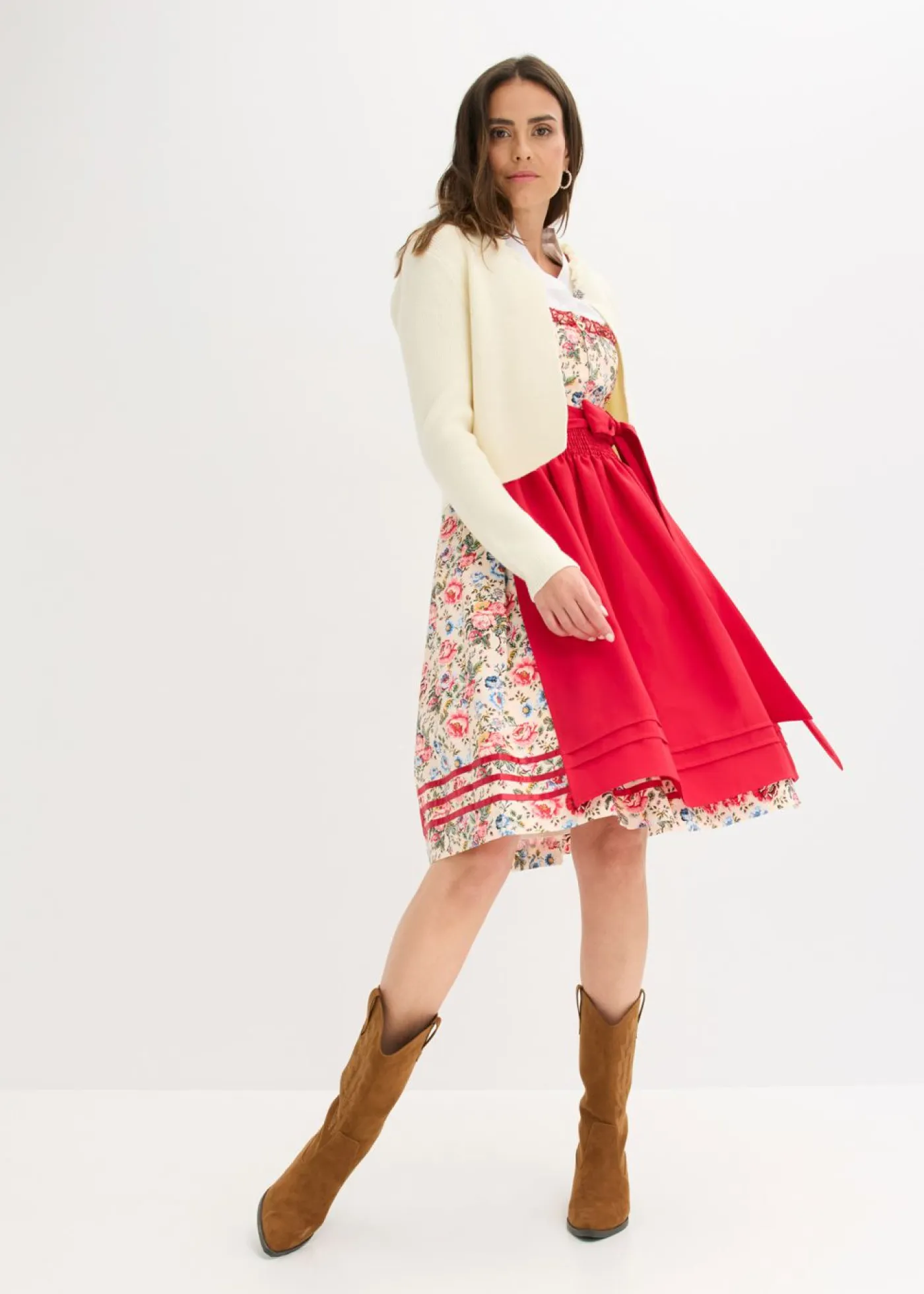 Traje tirolés con delantal bordado (2 piezas) Mujer Vestidos