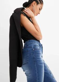 Outlet Vaqueros capri con estampado de mariposas Mujer Vaqueros