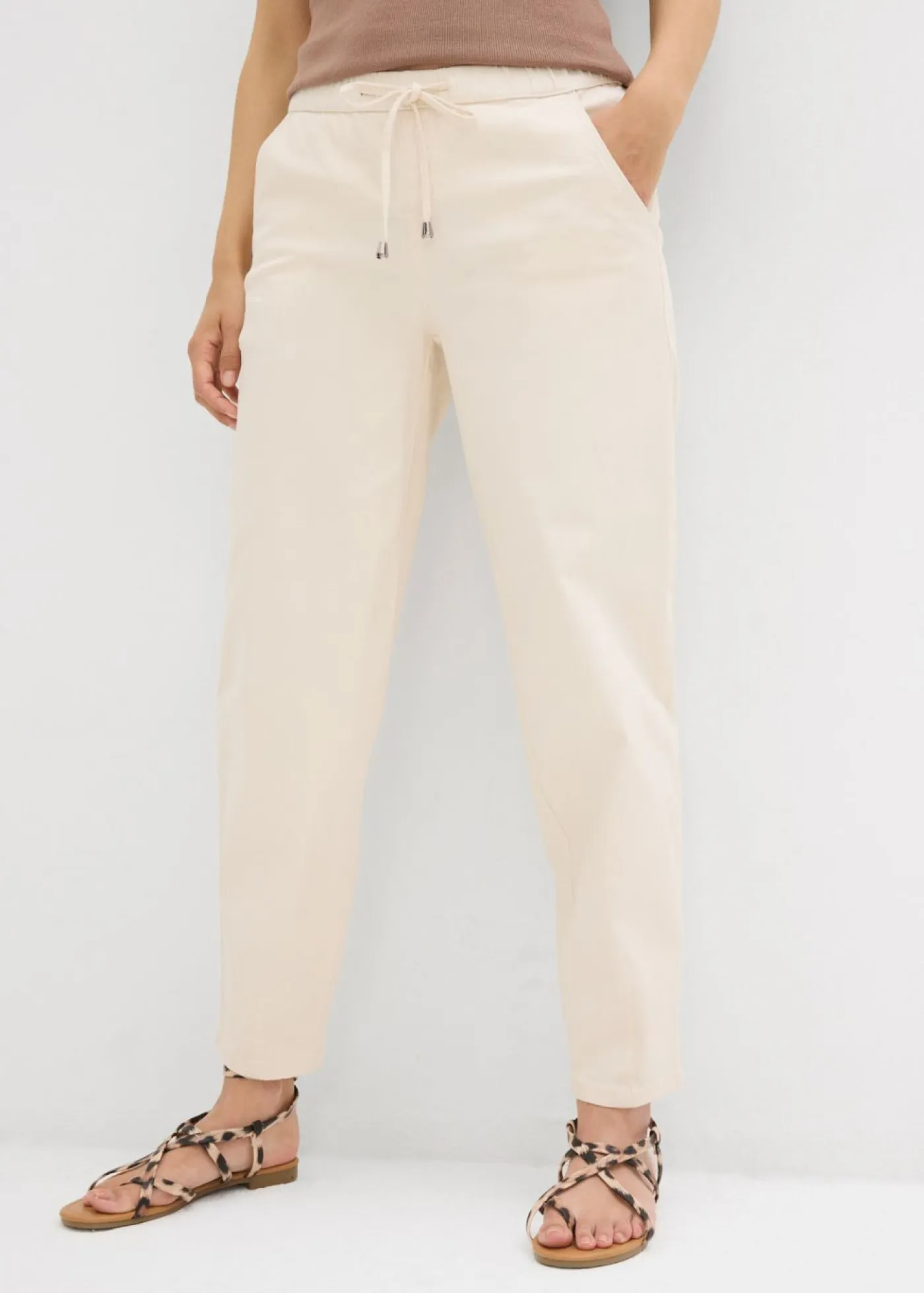 Sale Vaqueros de corte barrel, mid waist, cintura cómoda Mujer Vaqueros