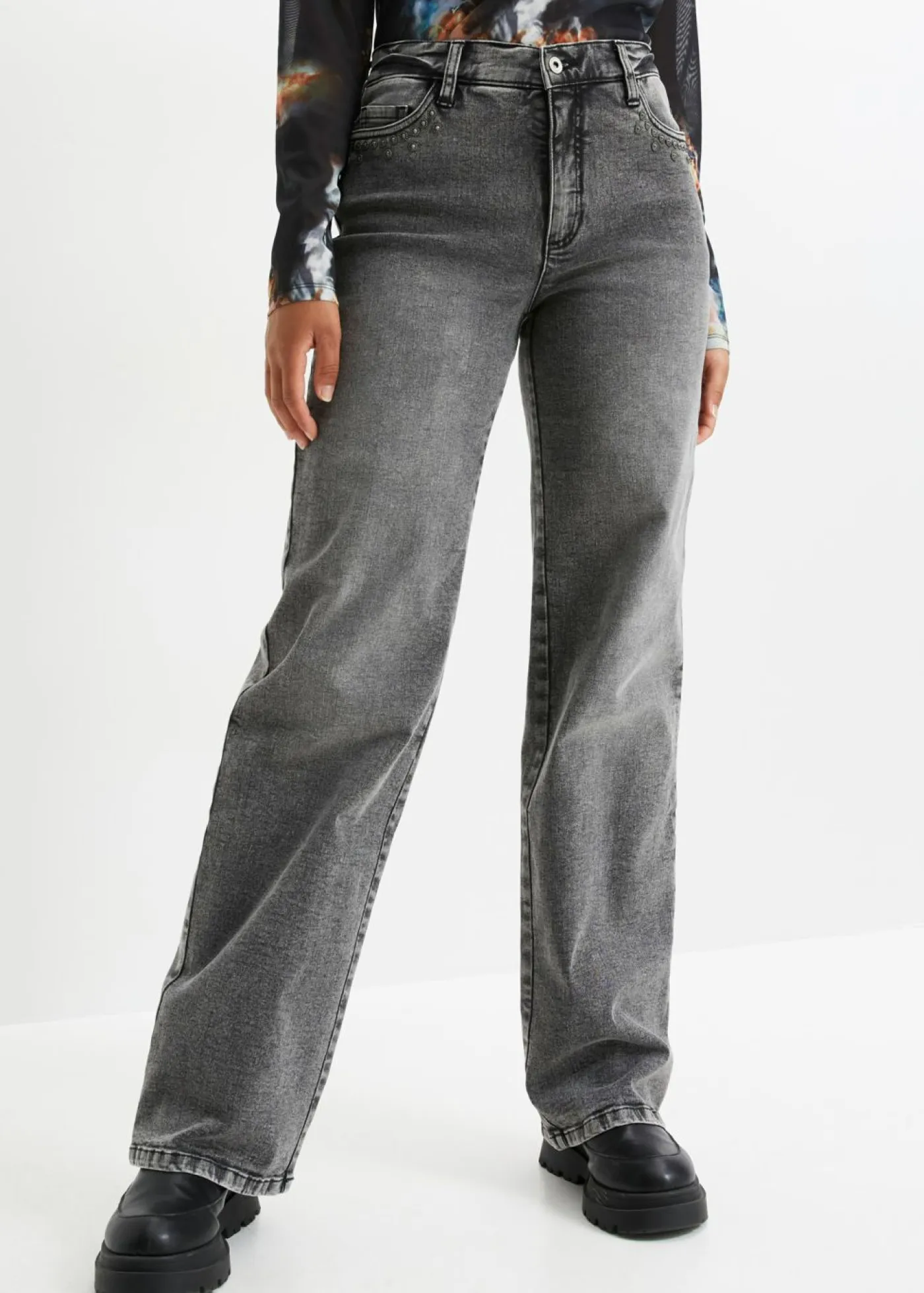 Sale Vaqueros de pernera ancha, high waist, con tachuelas Mujer Vaqueros