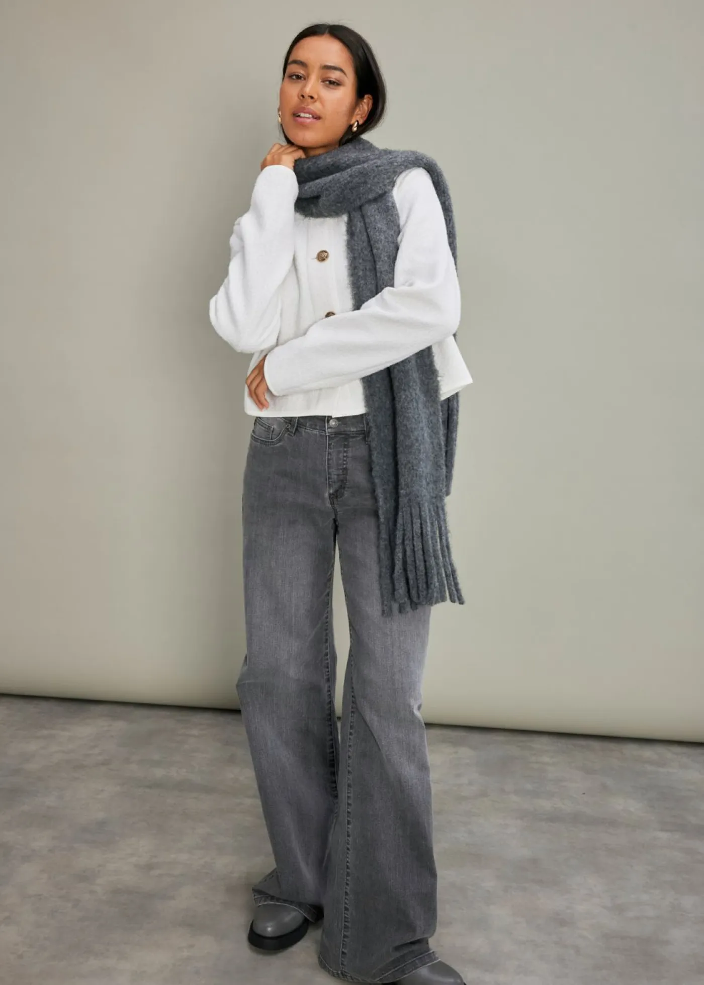 Vaqueros de pernera ancha, mid waist, elástico Mujer Vaqueros