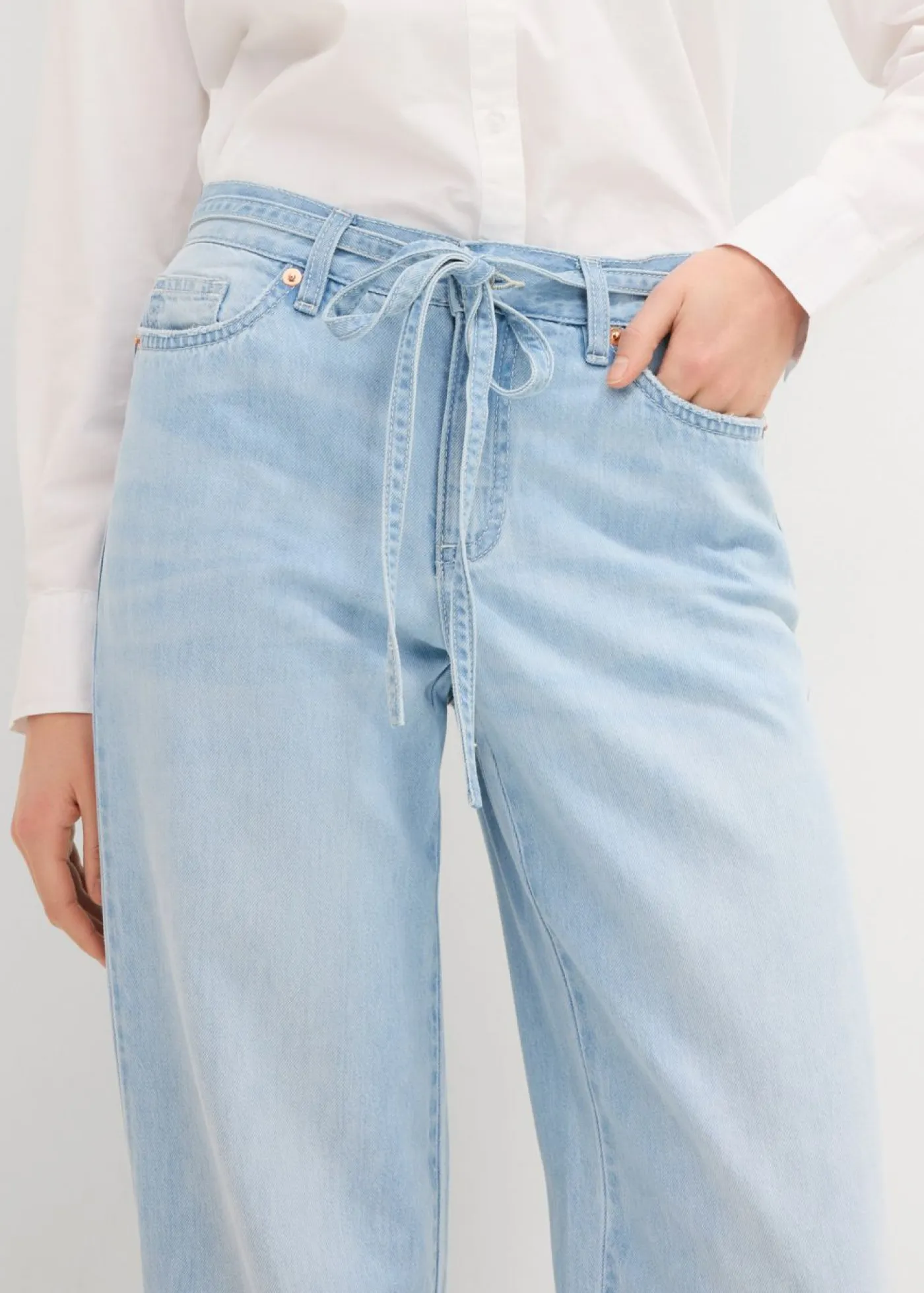 Outlet Vaqueros wide leg, mid waist, con cinturón Mujer Tallas Pequeñas
