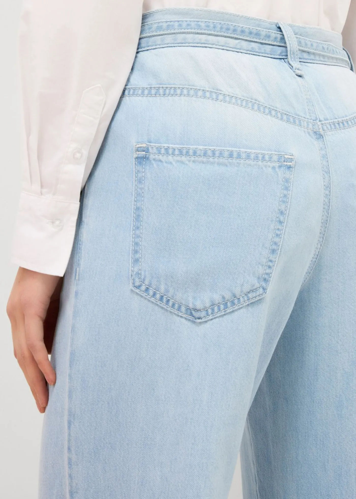 Clearance Vaqueros wide leg, mid waist, con cinturón Mujer Vaqueros
