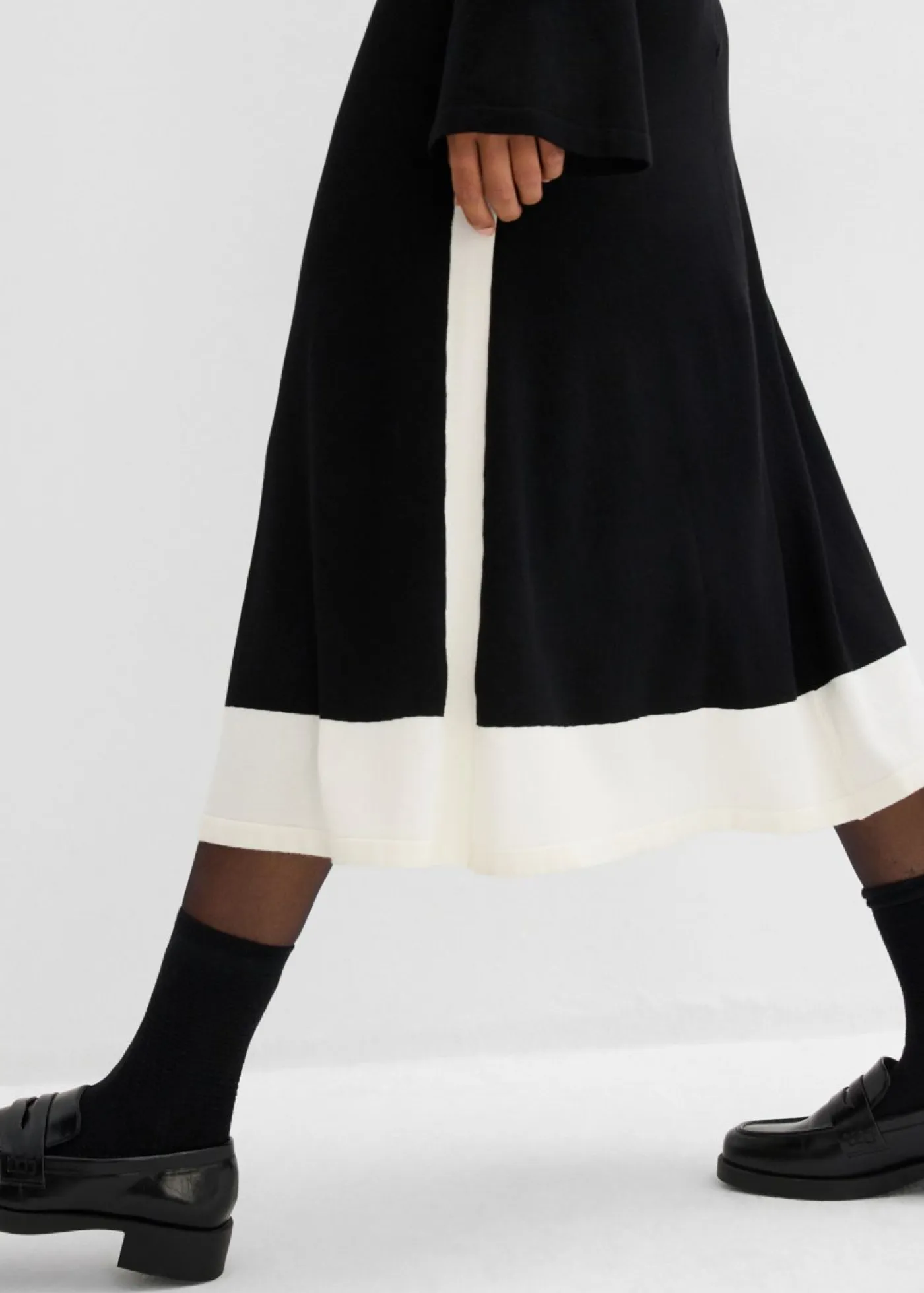 Best Vestido de punto de mezcla de viscosa con detalles en contraste Mujer Esenciales|Vestidos