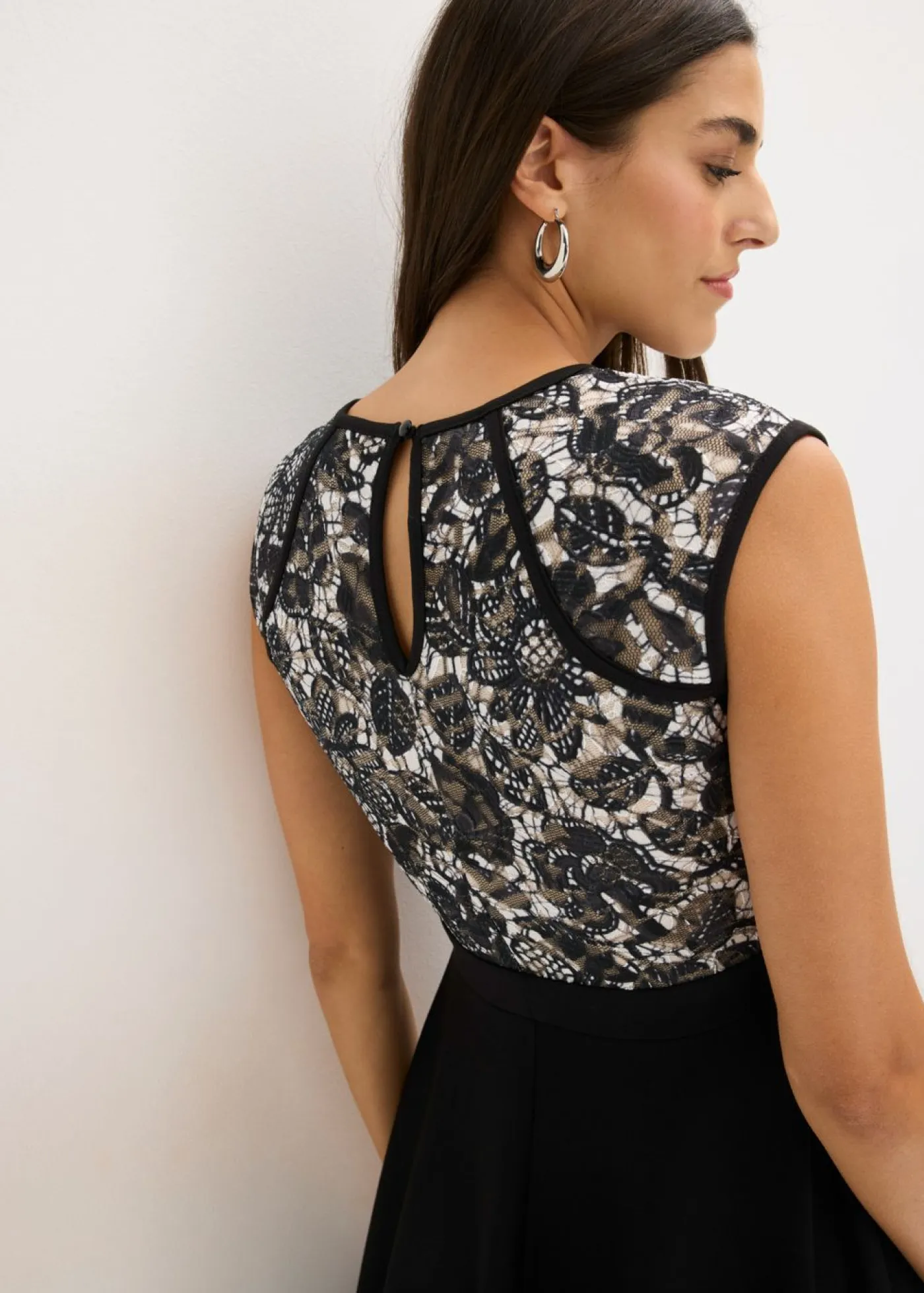 Vestido midi con encaje Mujer Vestidos|Novedades